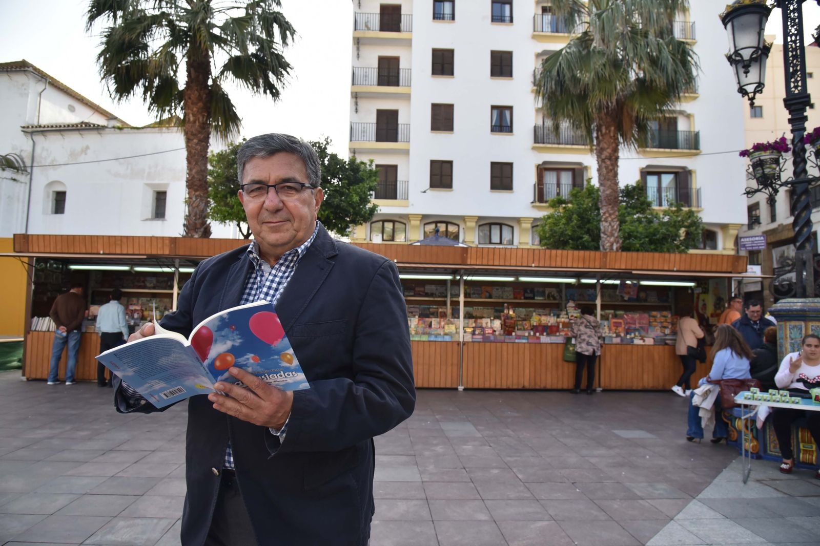 Juan Antonio Palacios, en una edición de la Feria del Libro de Algeciras.