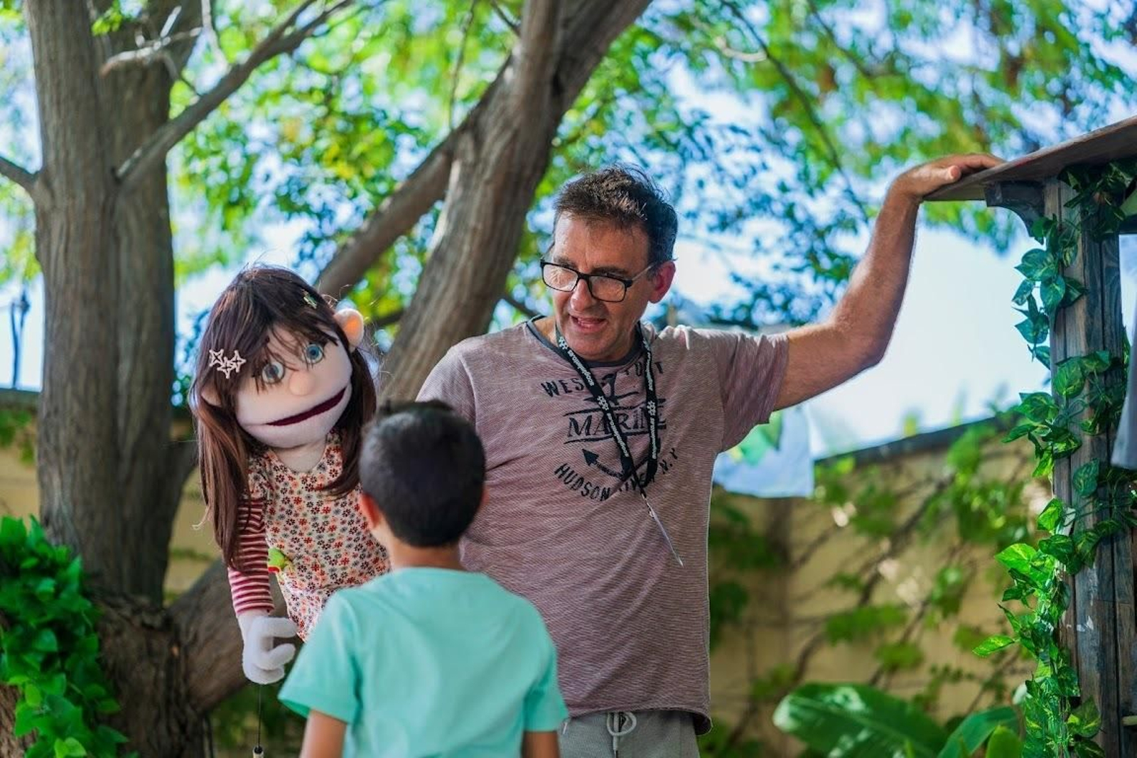 Grabación de la serie solidaria para Márgenes y Vínculos con Steve Allen, de Barrio Sésamo y Fraggle Rock