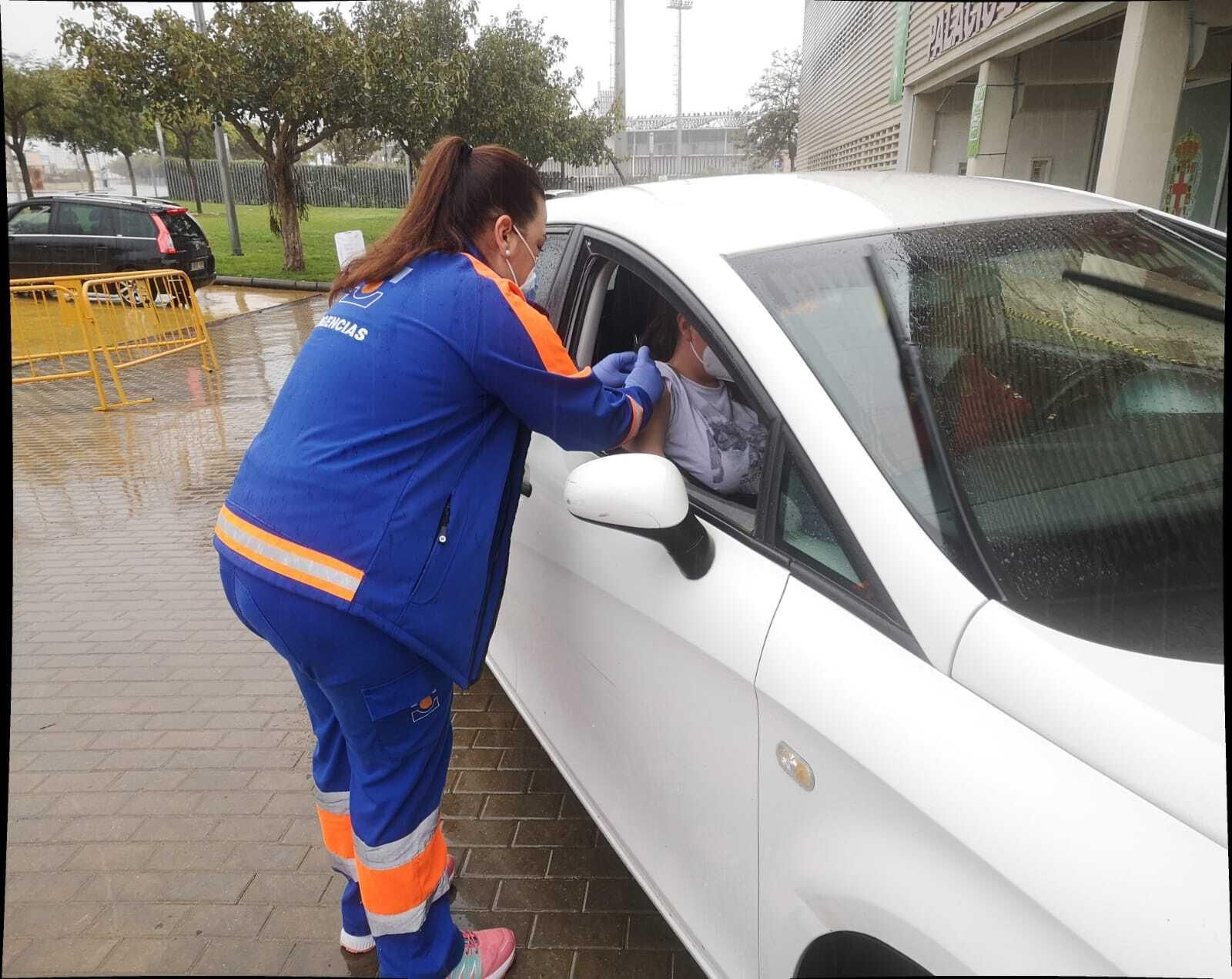 Más de 104.000 personas completan la vacunación contra la COVID-19 en la provincia