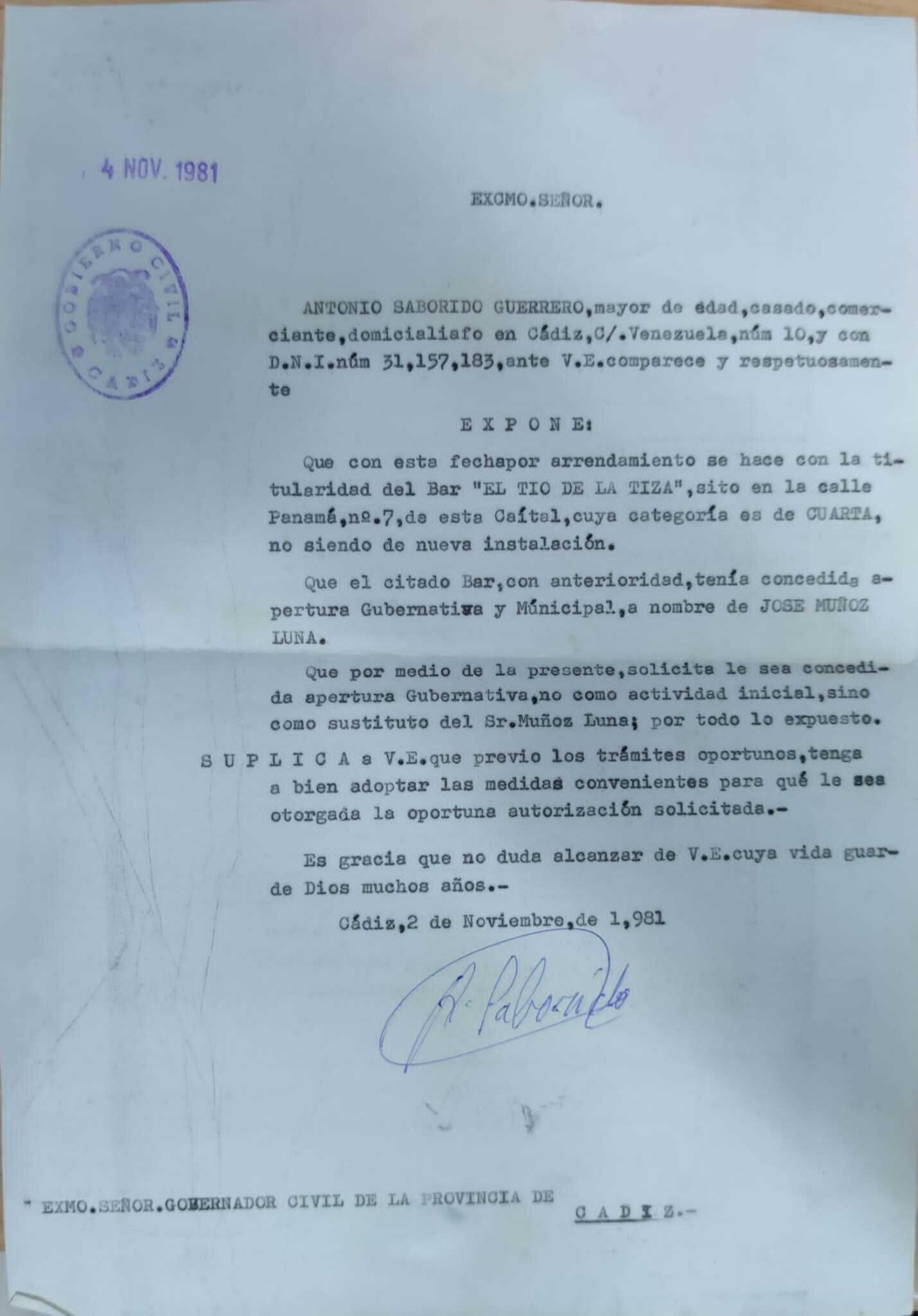 Historia en imágenes de la plaza del Tío la Tiza de Cádiz