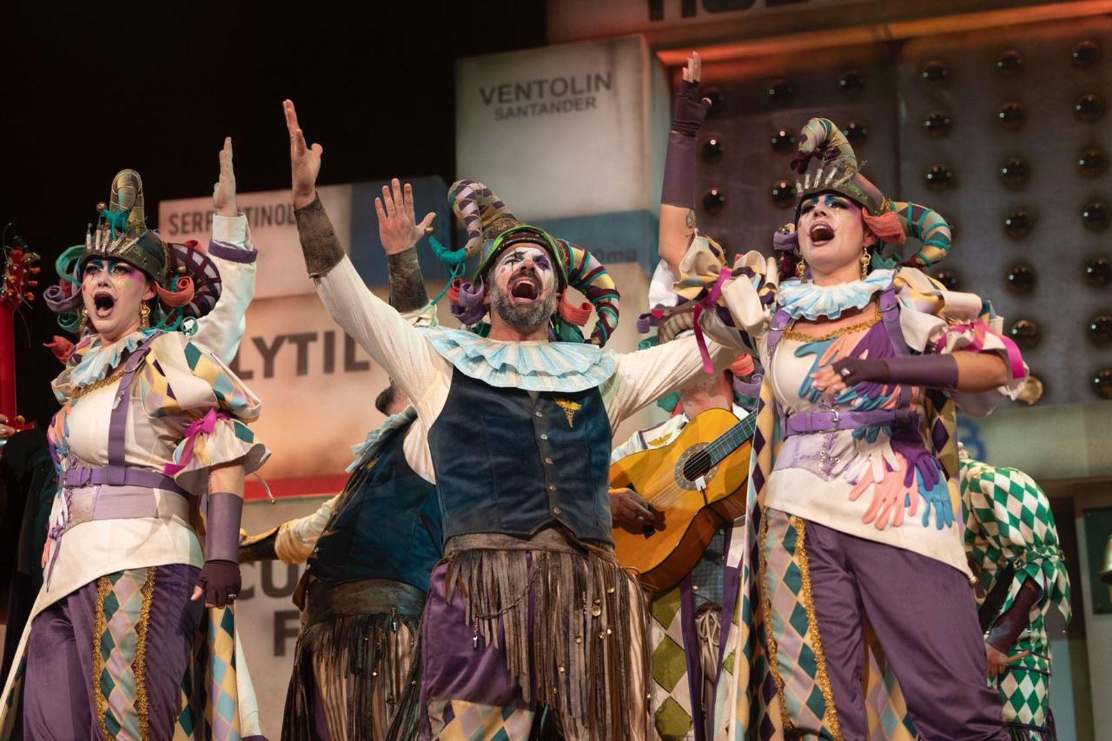 La comparsa 'DSAS3', de Jesús Bienvenido.