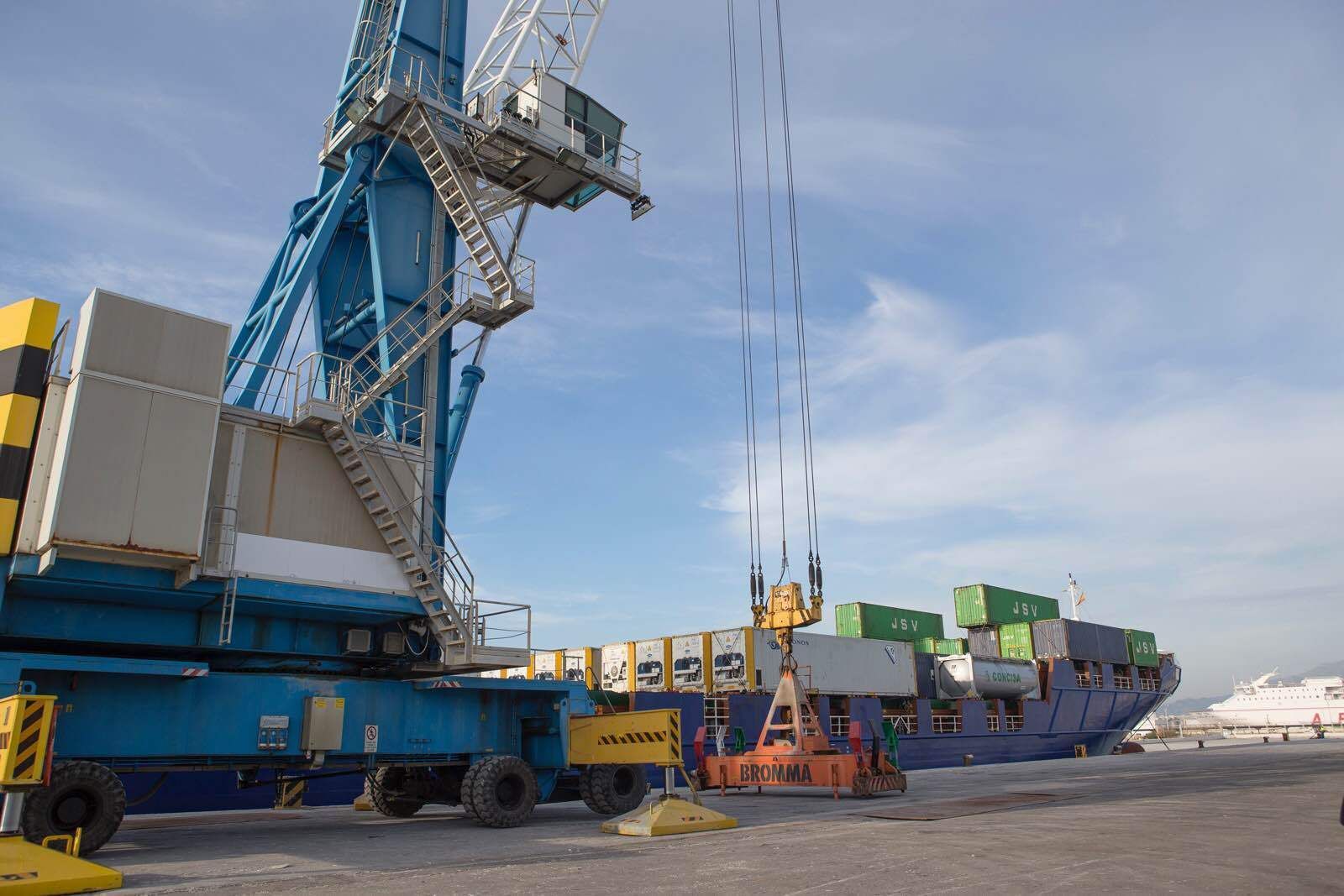 El Puerto de Motril será uno de los protagonistas de este plan para el progreso del litoral.