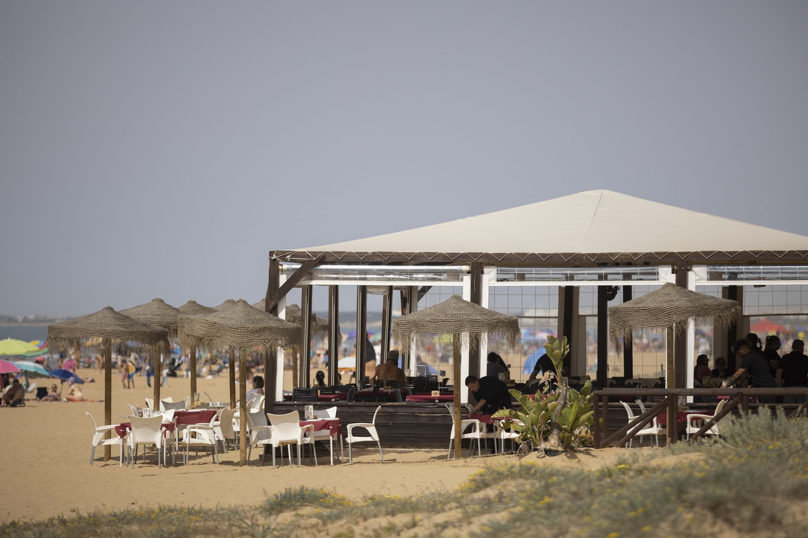 Imágenes del ambiente en las playas en este sábado 8 de abril