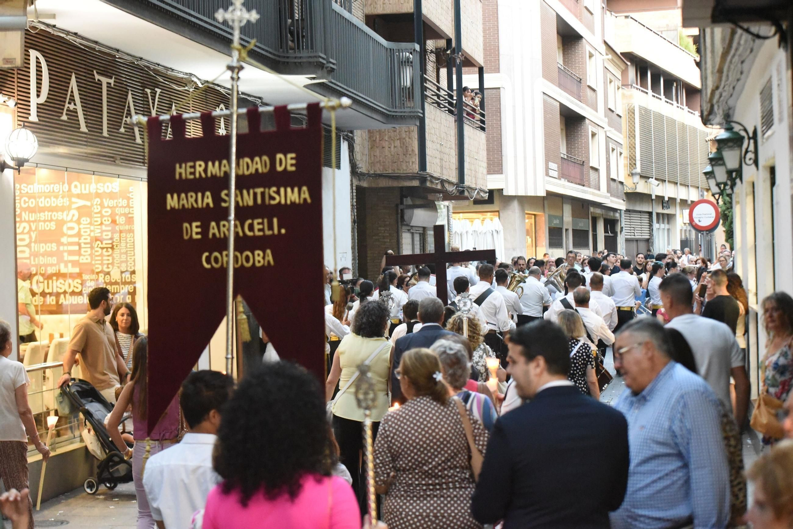 La procesión de la Virgen de Araceli por las calles de Córdoba