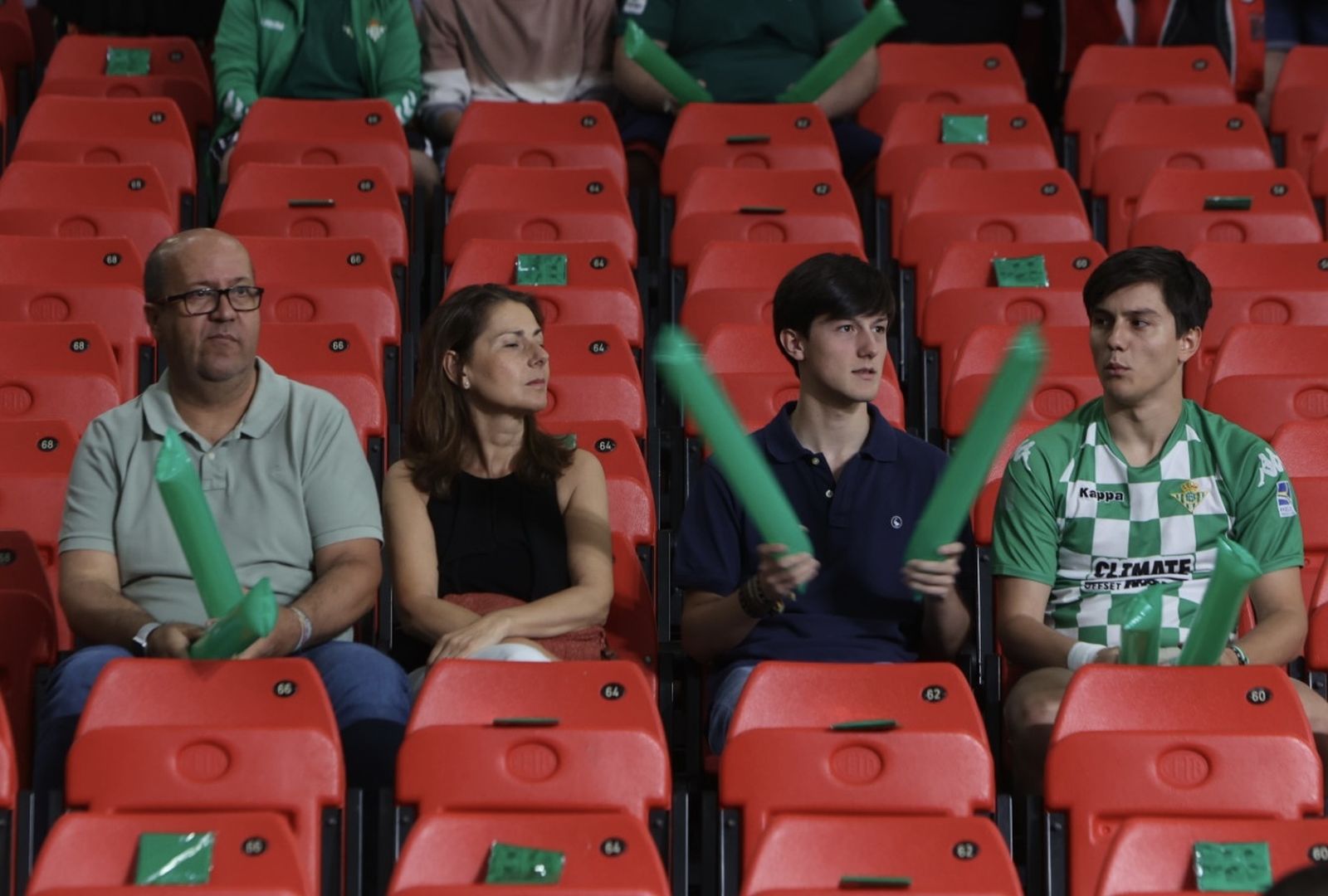 Búscate en el o Betis Granada de baloncesto