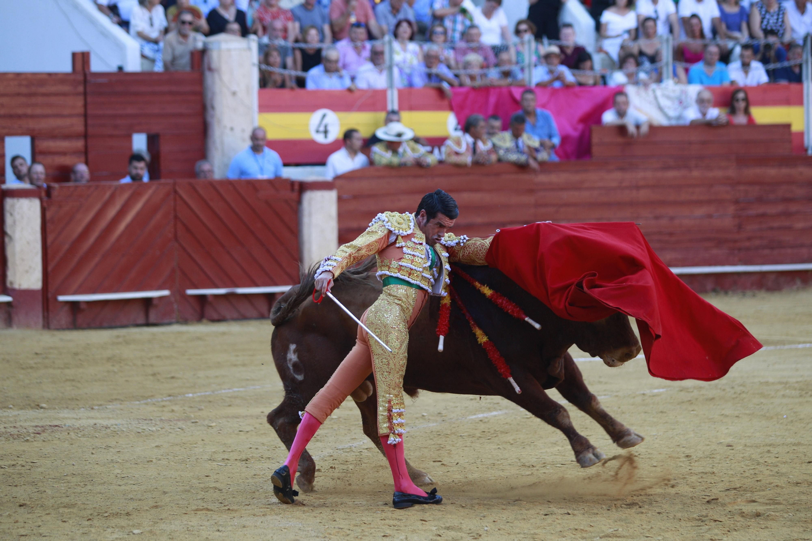 Triunfo del diestro Emilio de Justo en la Corrida de Toros de la Feria de Almería 2023