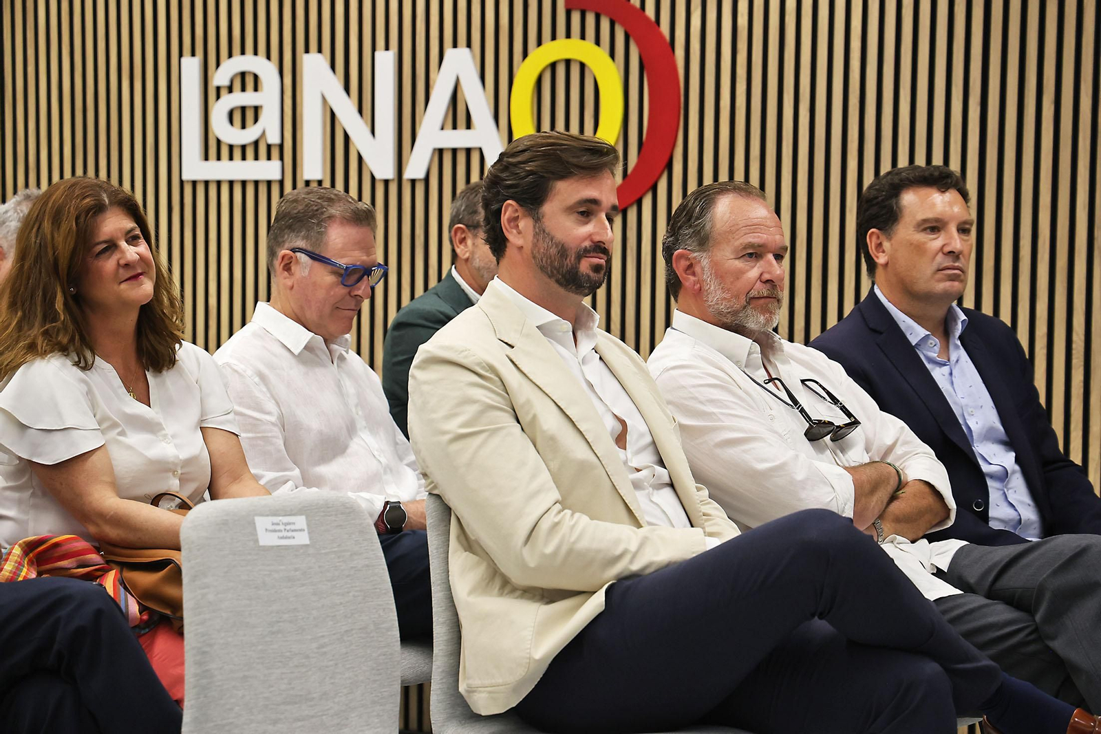 Imágenes de los encuentros del Club Cámara con Jesús Aguirre, presidente del Parlamento andaluz como protagonista