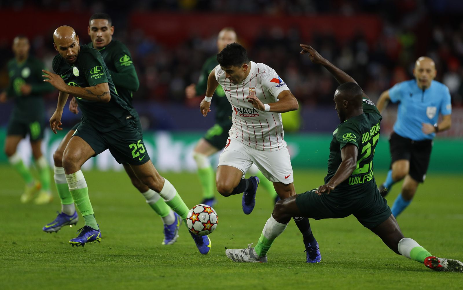 Las imágenes del Sevilla-Wolfsburgo