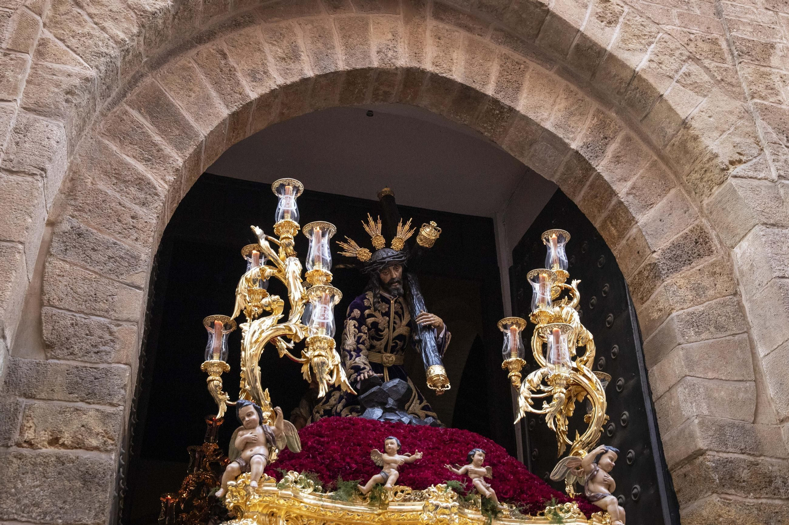 La Hermandad de San Isidoro en la Semana Santa de Sevilla 2025