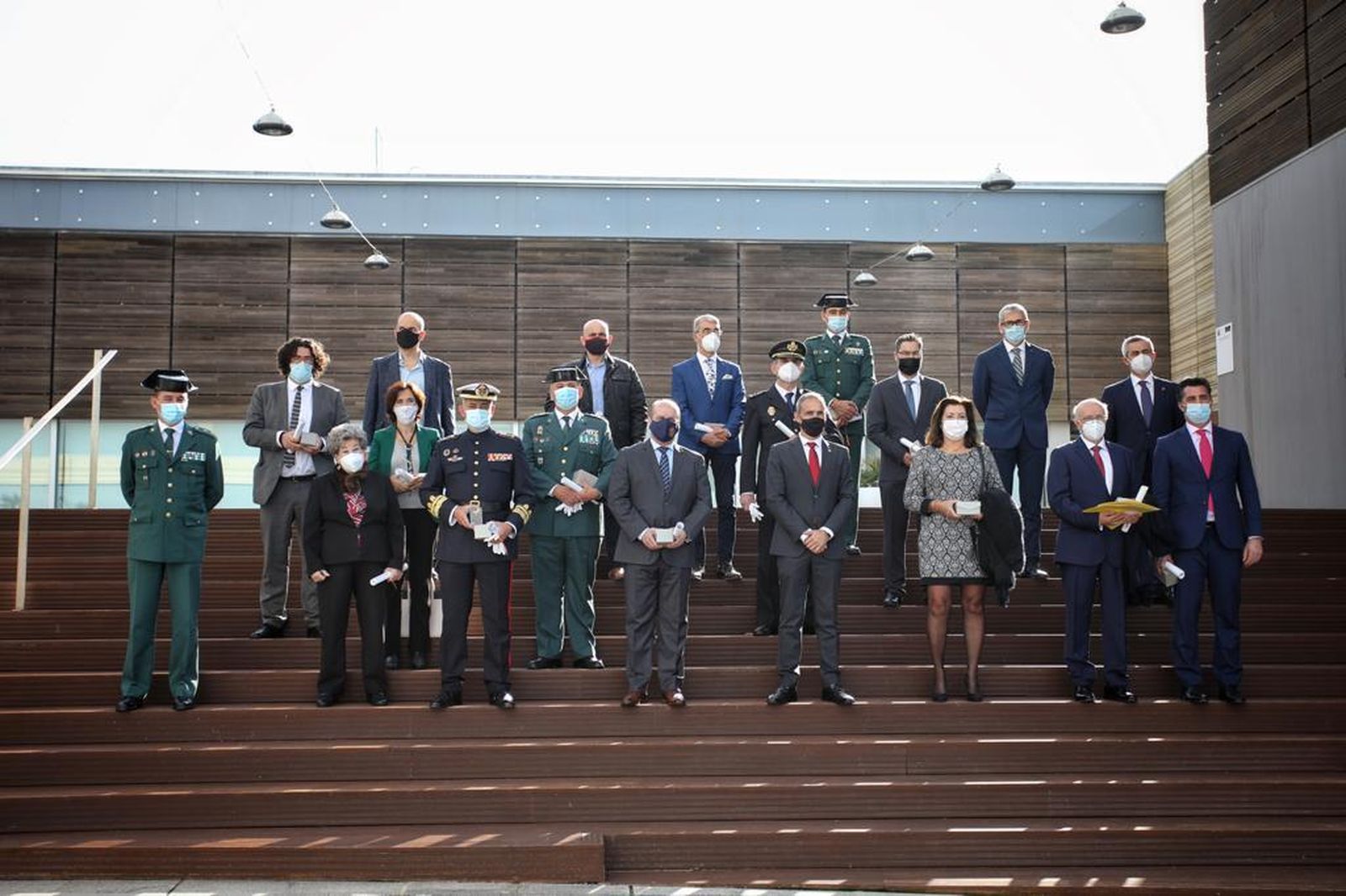 El Gobierno homenajea a los gaditanos que lideran la batalla contra el Covid