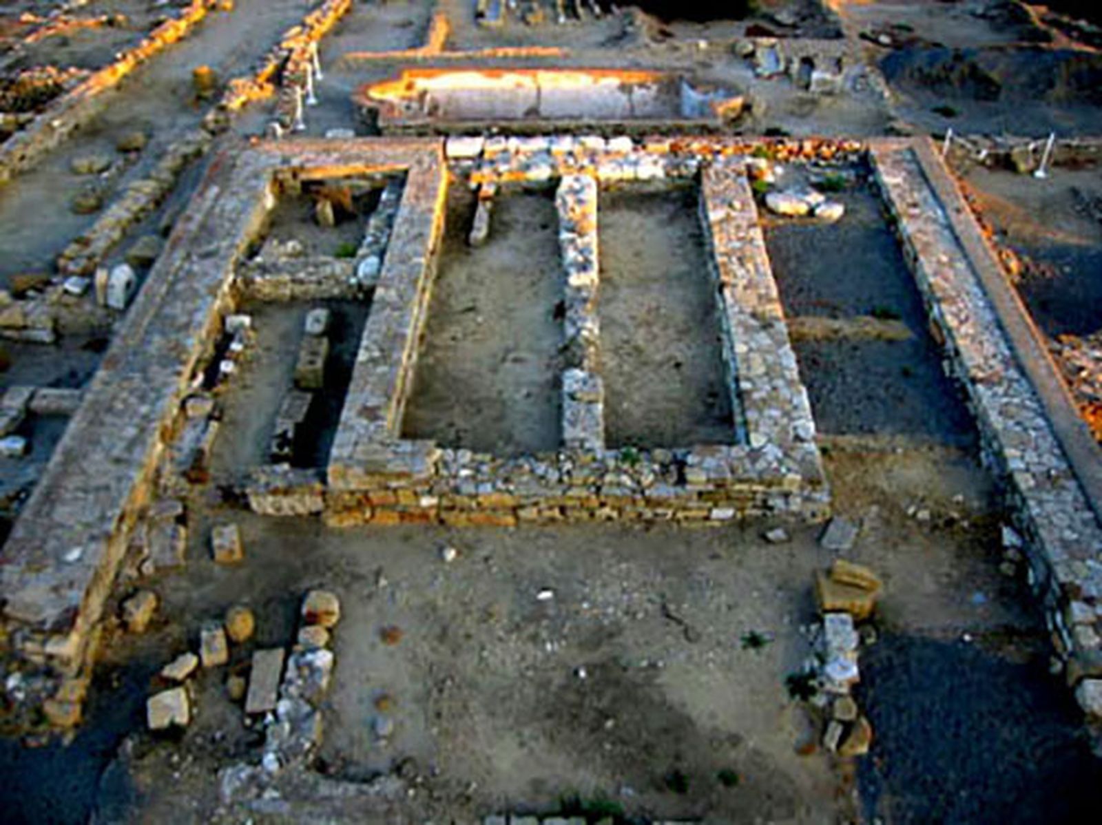 Restos del templo de Carteia.