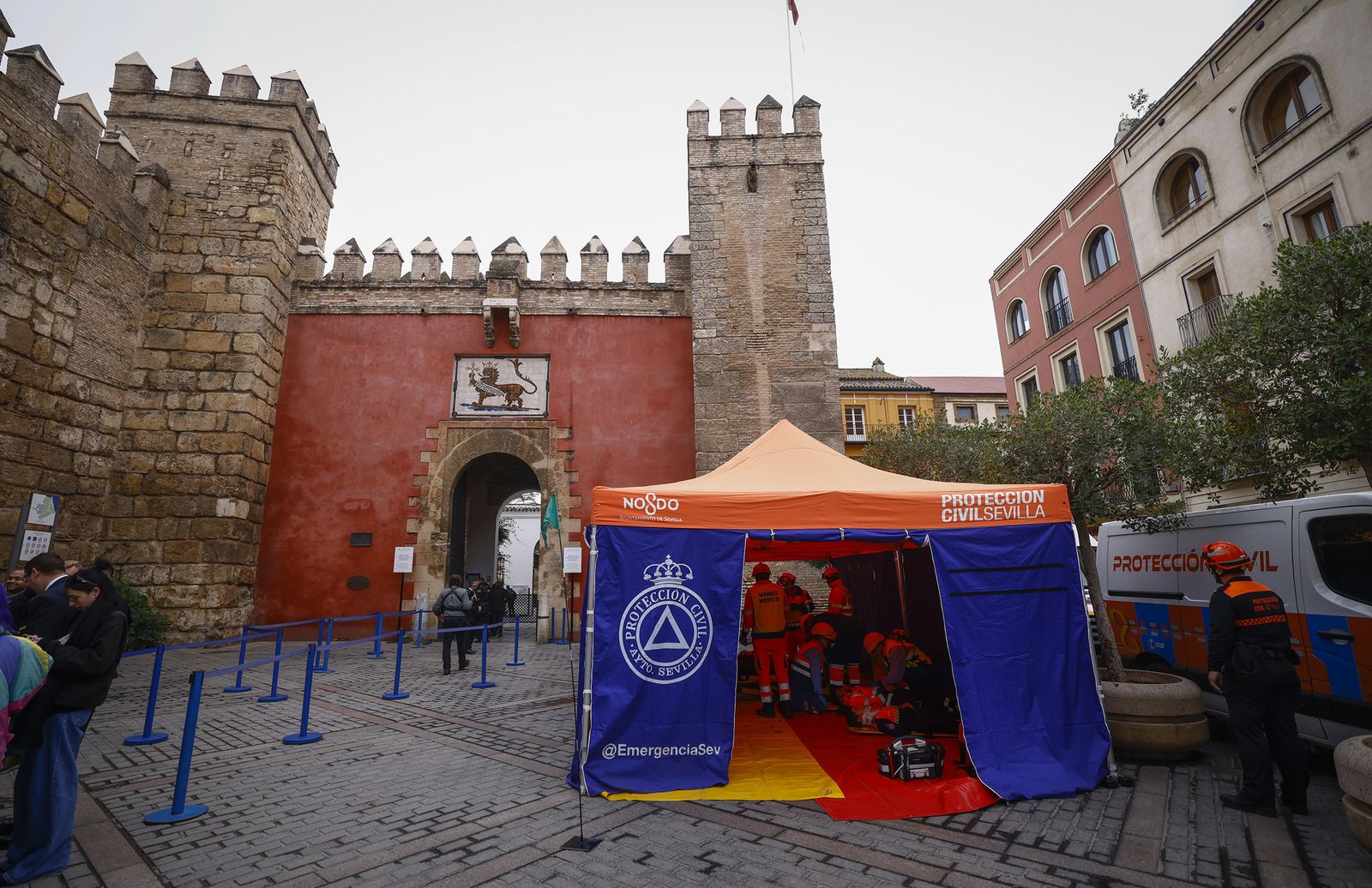 Las imágenes del simulacro de incendio en el Alcázar de Sevilla