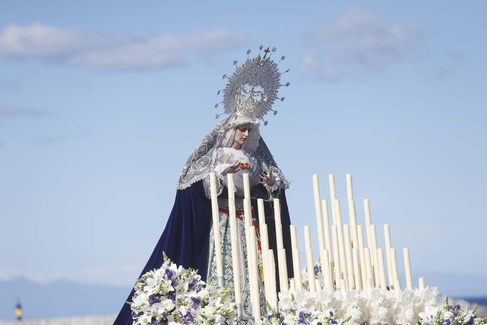 Fotos del Viernes Santo en La Línea: Cristo del Mar, Soledad y Santo Entierro, Cristo del Amor y Amargura