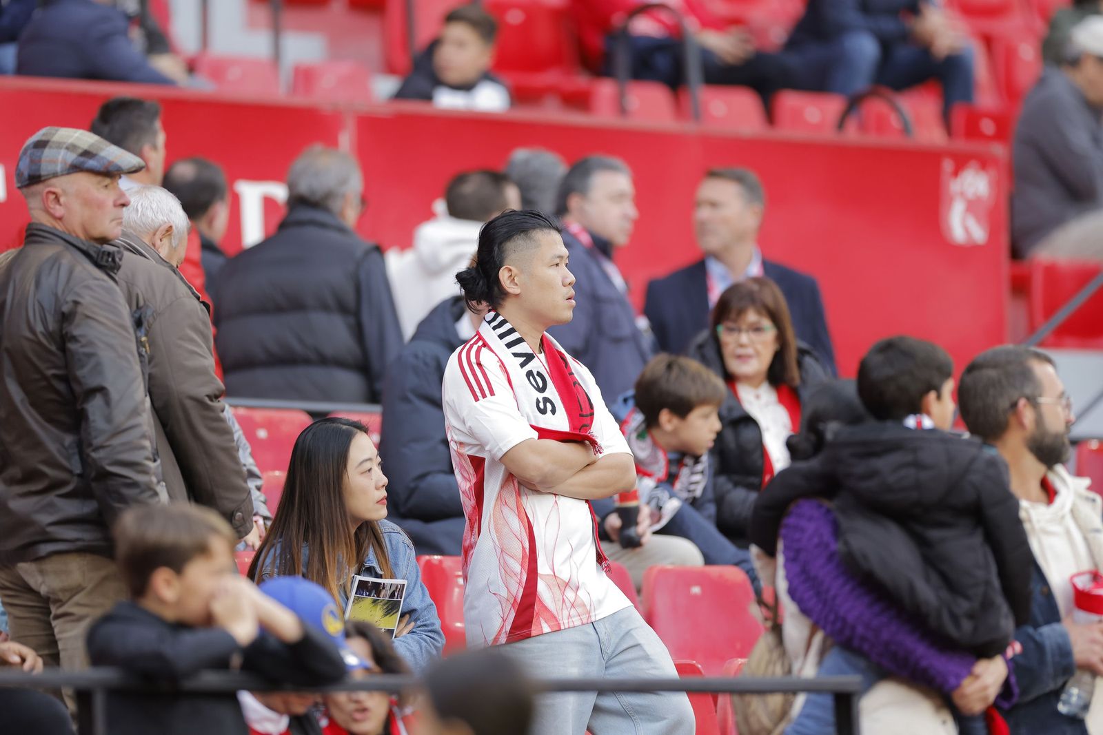 Búscate en las fotos del Sevilla fc - Rayo
