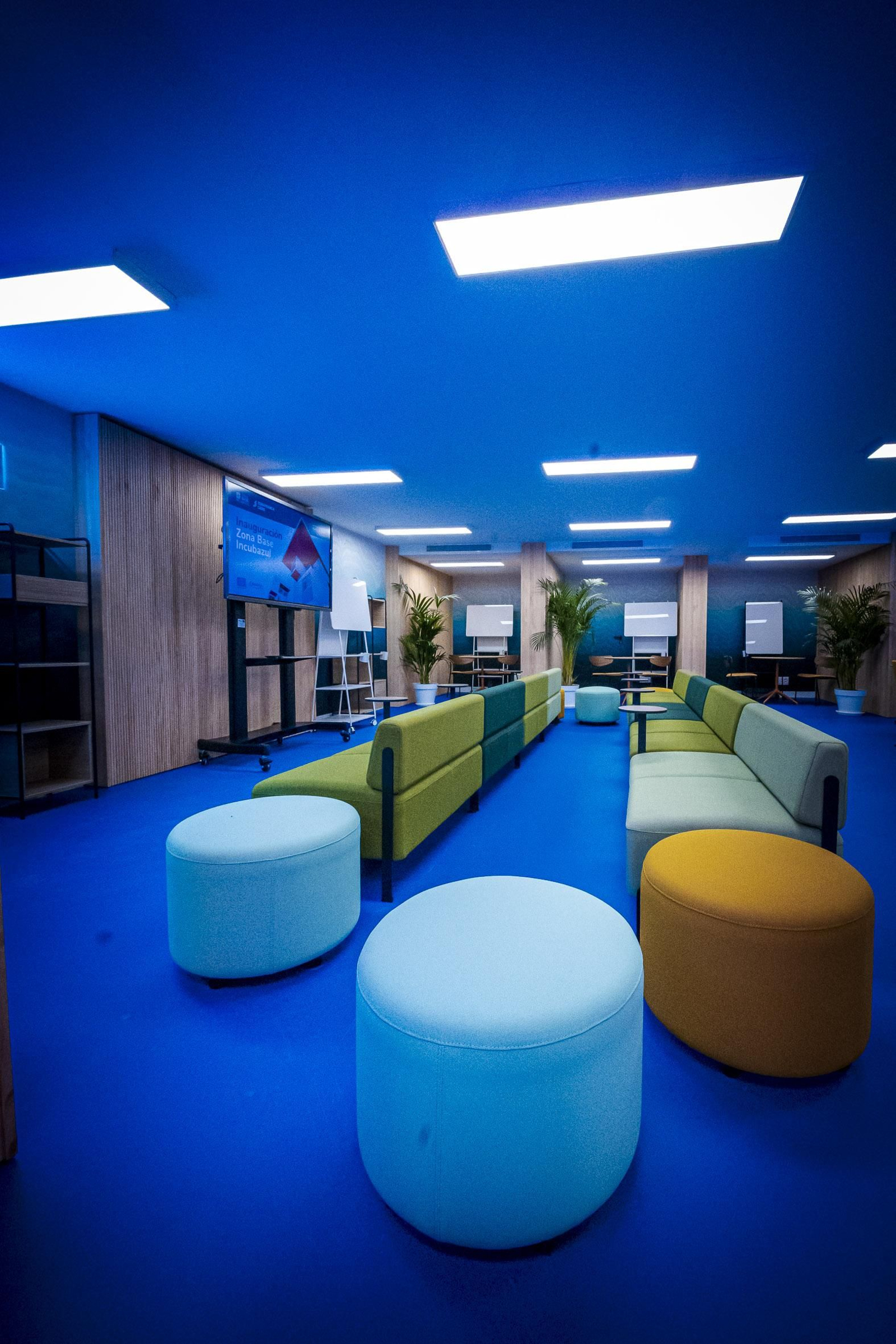 Las imágenes del interior de la Zona Base de Incubazul en Cádiz