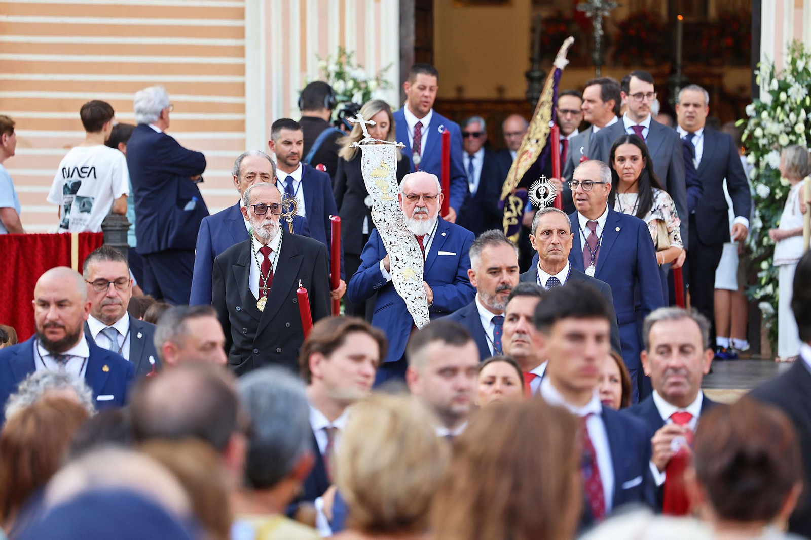 Imágenes de la procesión del Corpus Christi por las calles de Huelva