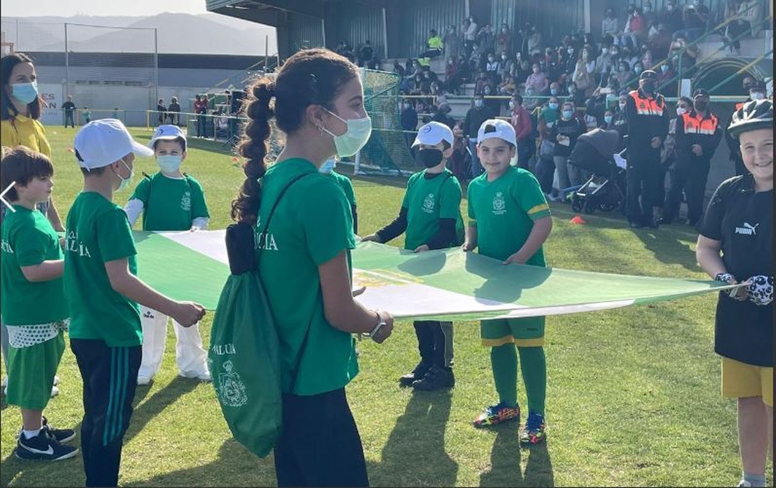 Un grupo de deportistas, en el acto inaugural del Día del Deporte de Los Barrios
