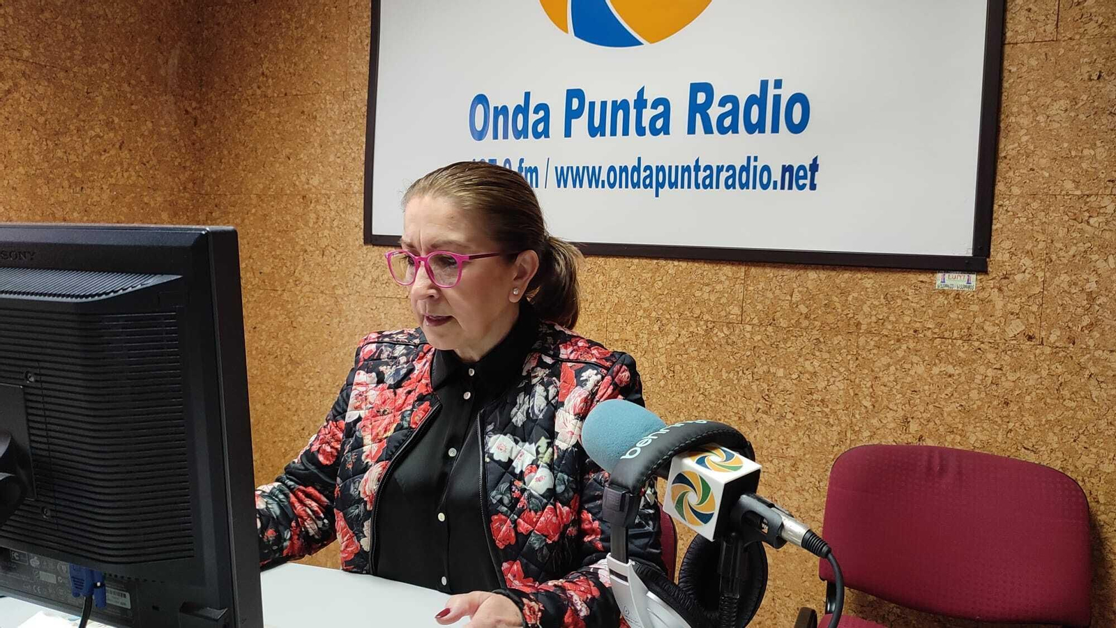 Antonia Hernández Galloso: Toñi Hernández.