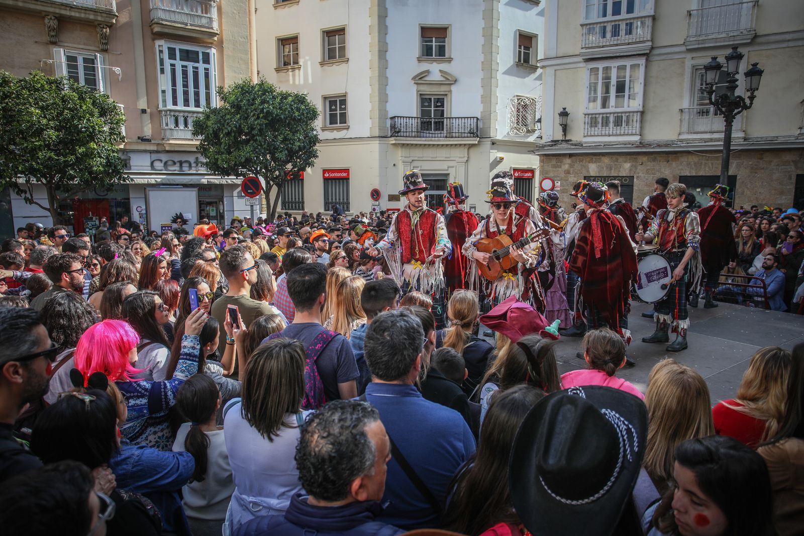 Batalla de coplas en el centro histórico