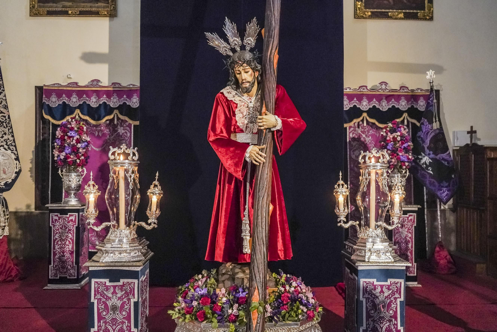 Besamanos al Nazareno del Amor y la Entrega