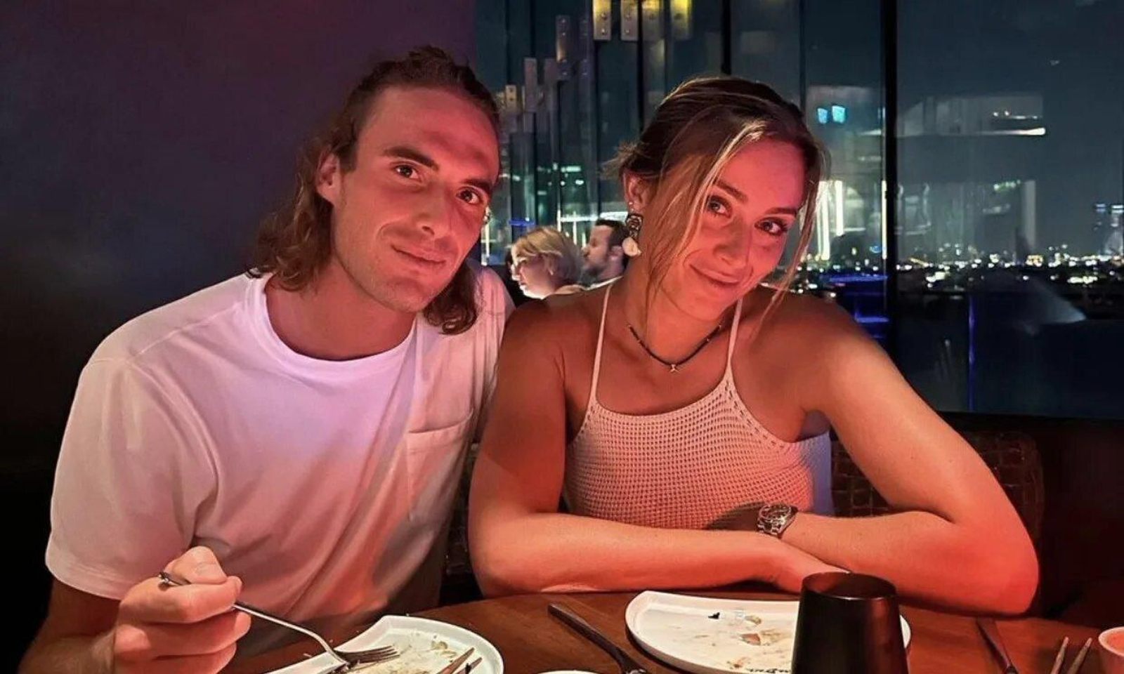 Paula Badosa y Stefanos Tsitsipás han pasado unos días de vacaciones en Dubái. Paula Badosa y Stefanos Tsitsipás han pasado unos días de vacaciones en Dubái.
