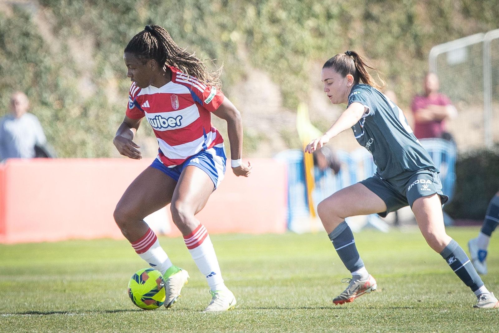 Las mejores imágenes de la remontada del Granada CF Femenino ante el Espanyol