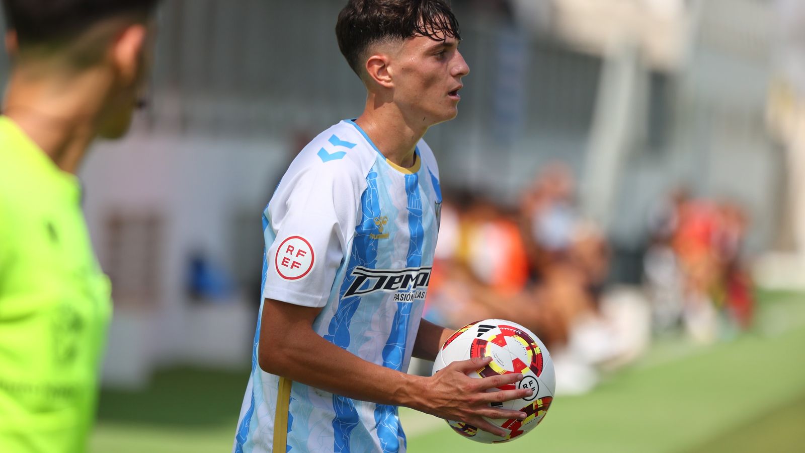 Las fotos del histórico primer partido oficial en La Academia del Málaga CF