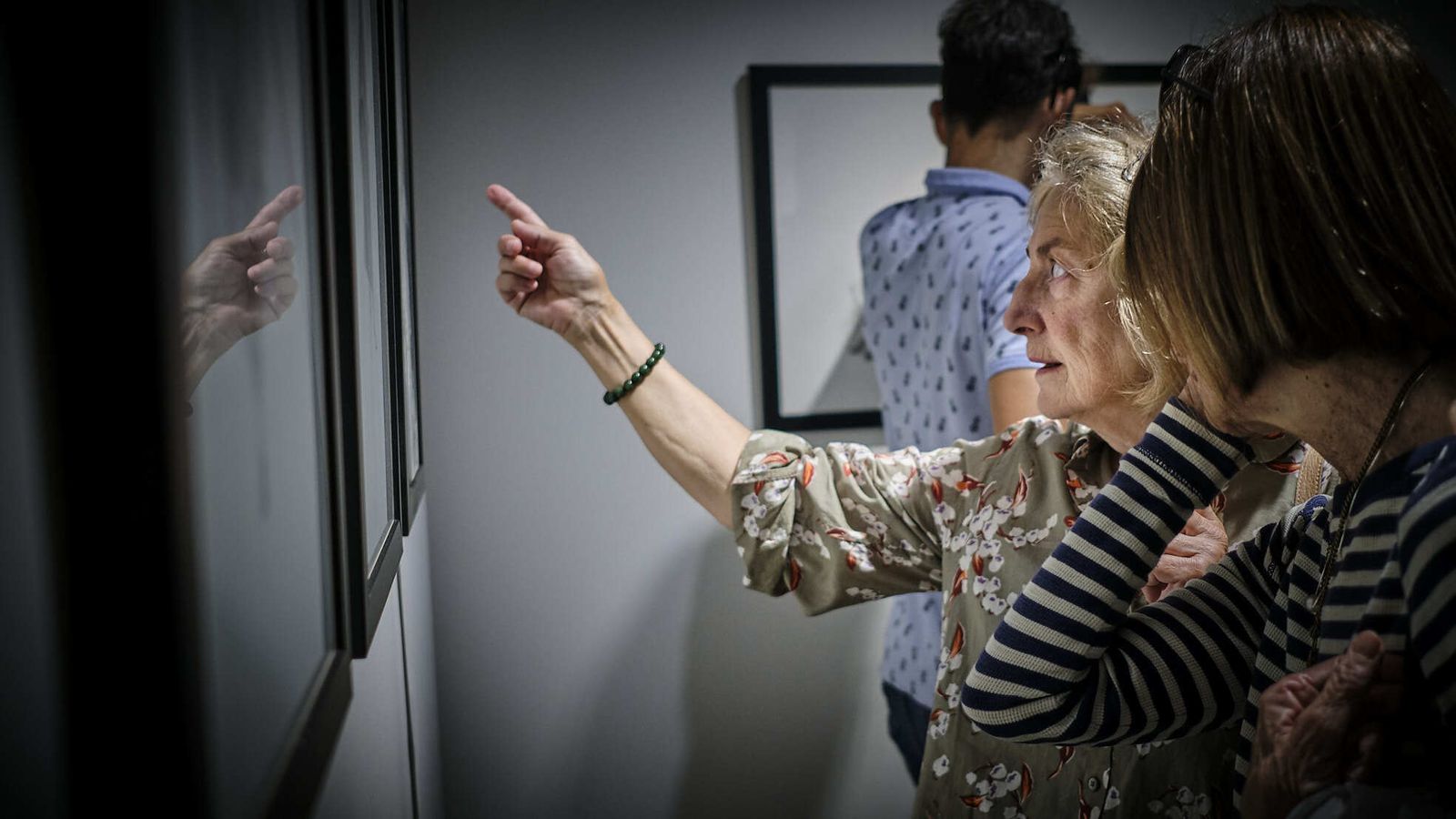 Exposición 'La Luz y la Noche' de Chema Lumbreras .