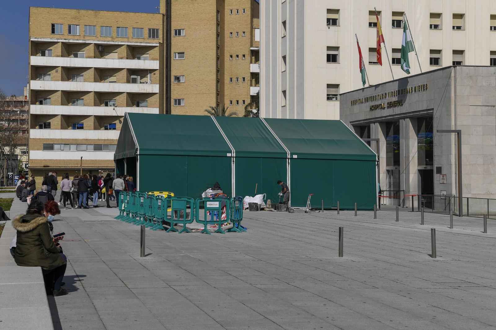 Mala evolución del Covid en Granada: otro día con más positivos, ingresos y subida de tasas