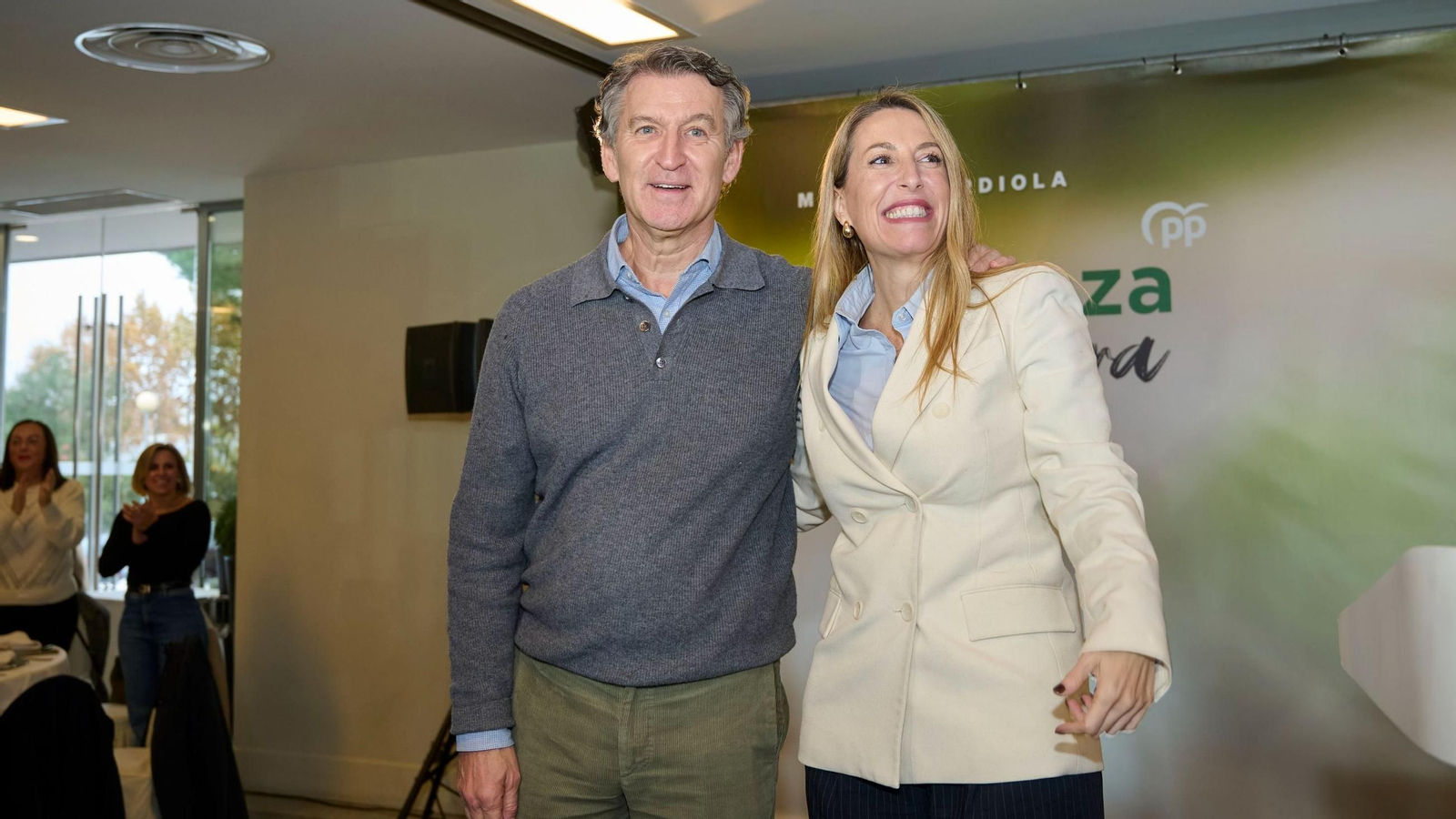 Alberto Núñez Feijóo y María Guardiola, en Don Benito (Badajoz) en un acto de la campaña electoral extremeña.
