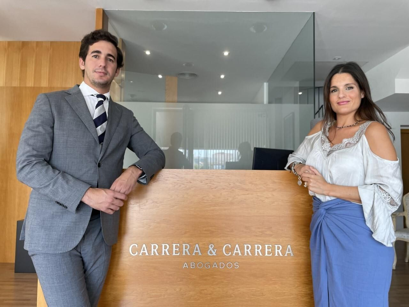 Ignacio y Cristina Carrera Varela, abogados gaditanos socios de Carrera & Carrera