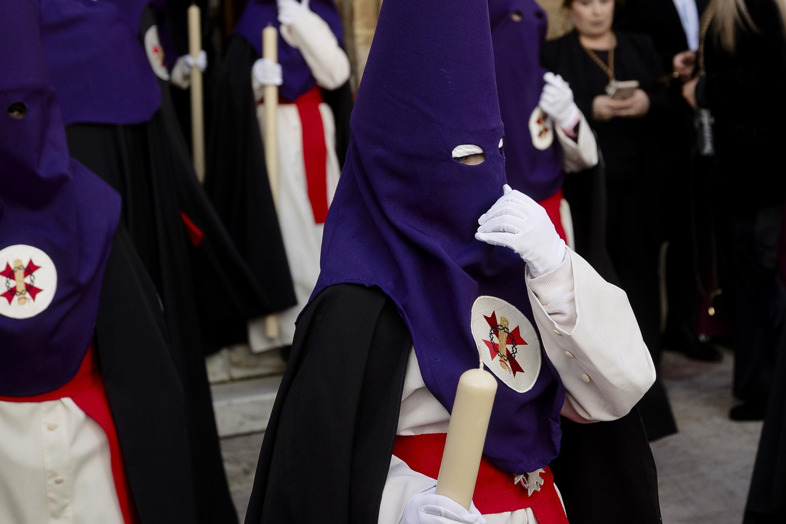 Imágenes de la salida de Sentencia en la Semana Santa de Cádiz 2025