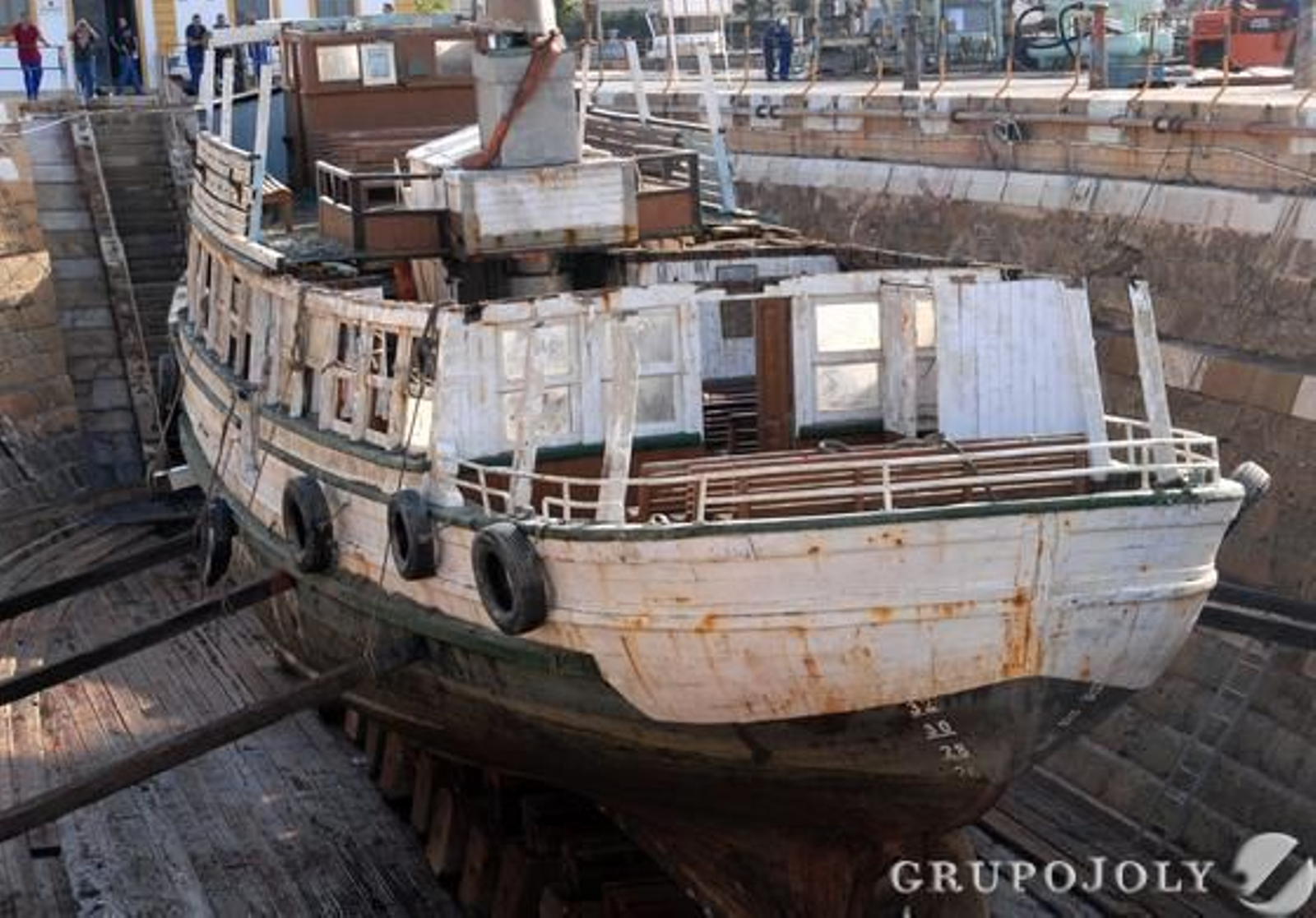 El Vaporcito se encuentra ya en el dique seco de los astilleros de San Fernando a la espera de una decisión sobre su futuro.

Foto: Elias Pimentel