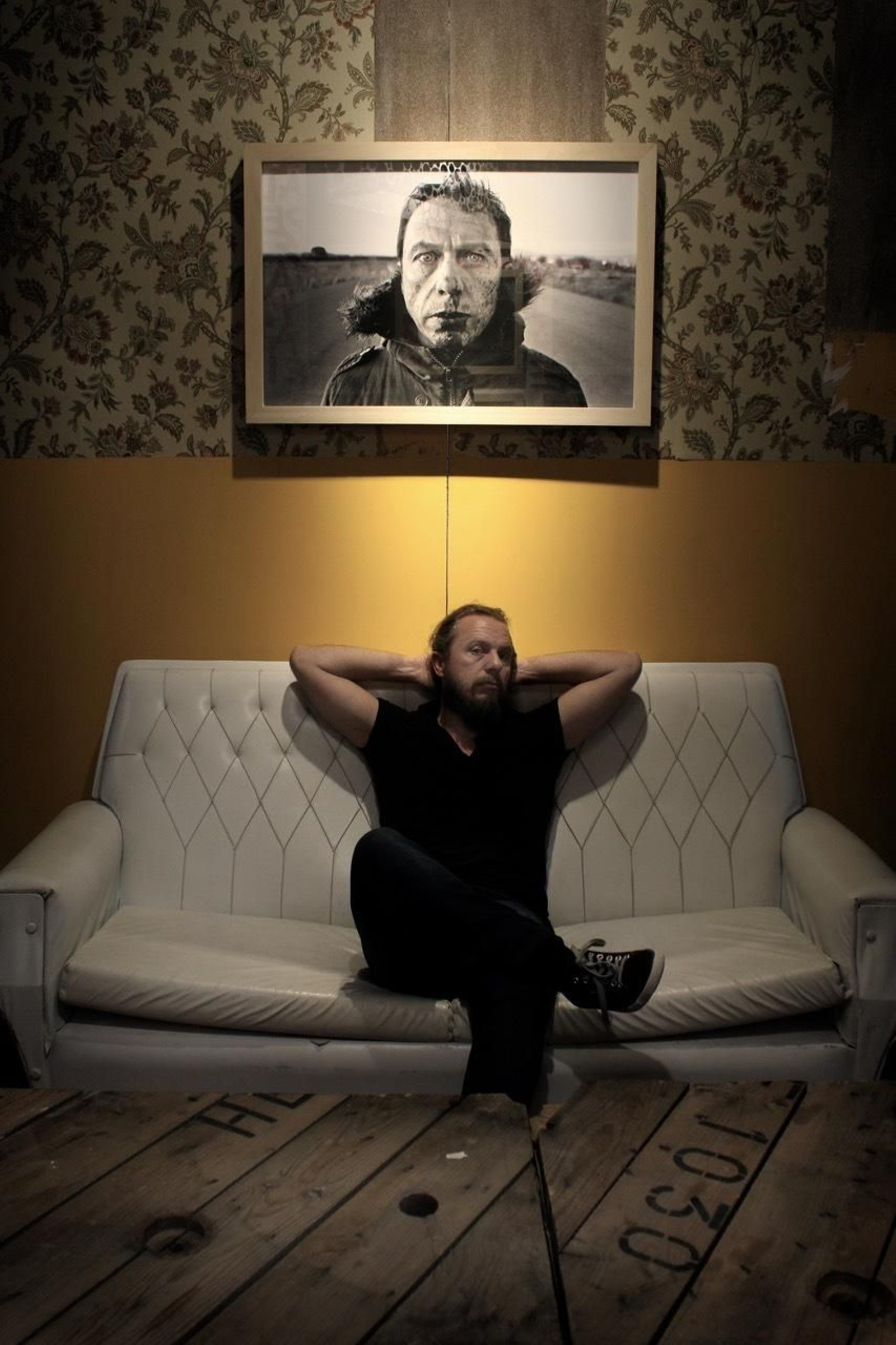 El director y comisario Ángel García Roldán.