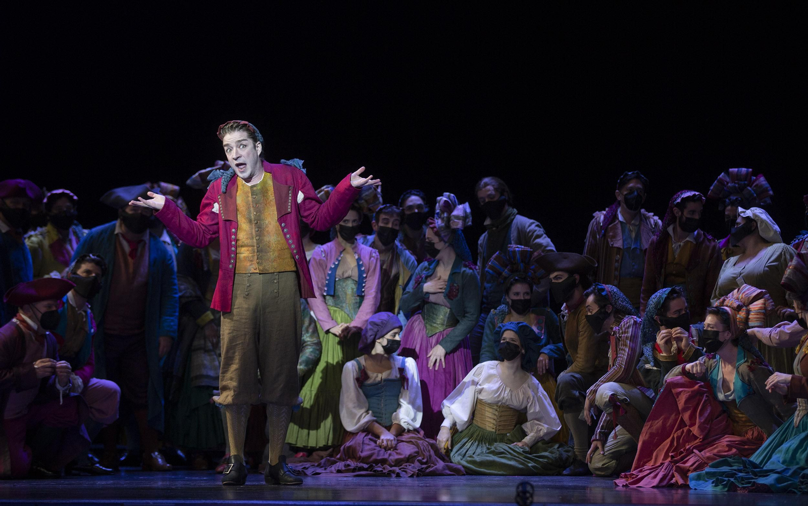 Un instante del ensayo general de 'El barberillo de Lavapiés', la noche de este martes en el Teatro de la Maestranza;