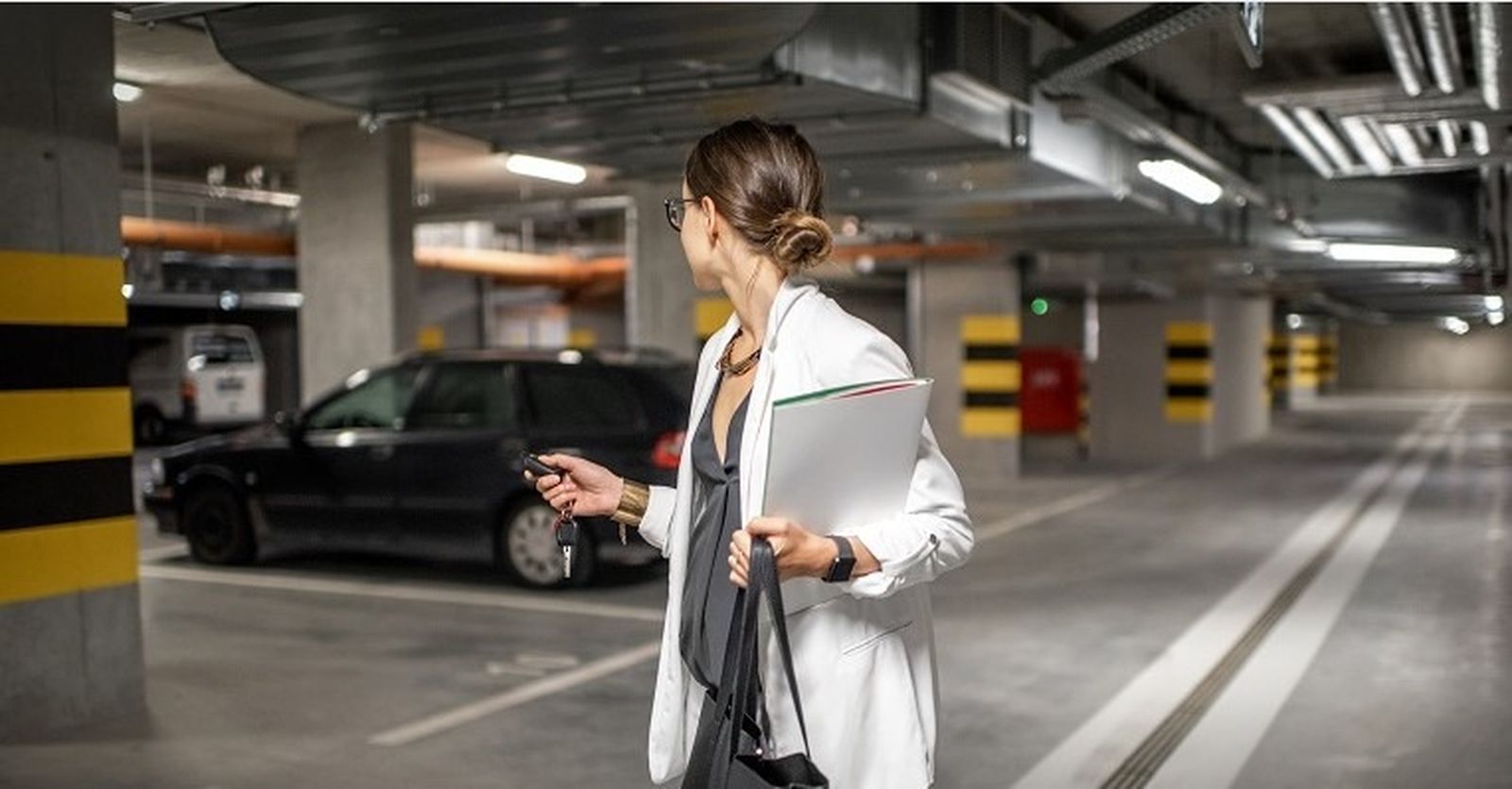 Imagen de archivo de un garaje subterráneo