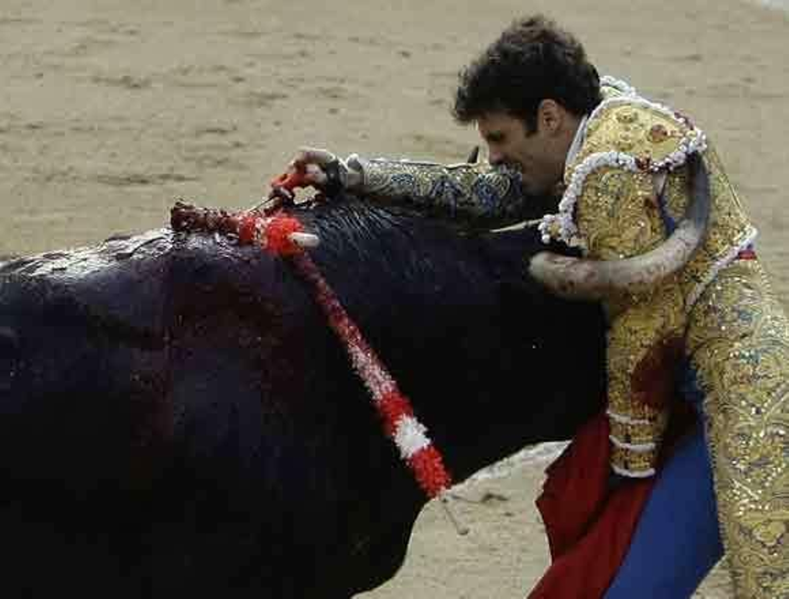 José Tomás suma cuatro orejas en su reaparición en Las Ventas