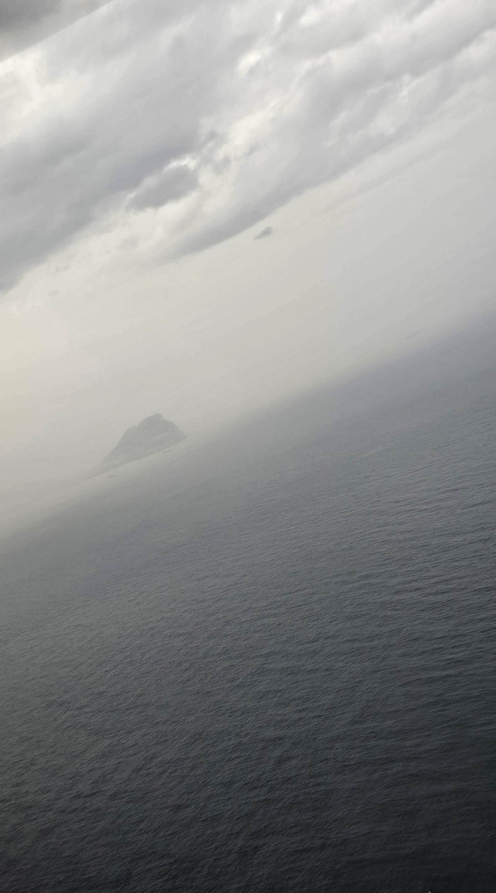 Las fotos del estrecho de Gibraltar, a vista de helicóptero: Ceuta y la bahía de Algeciras