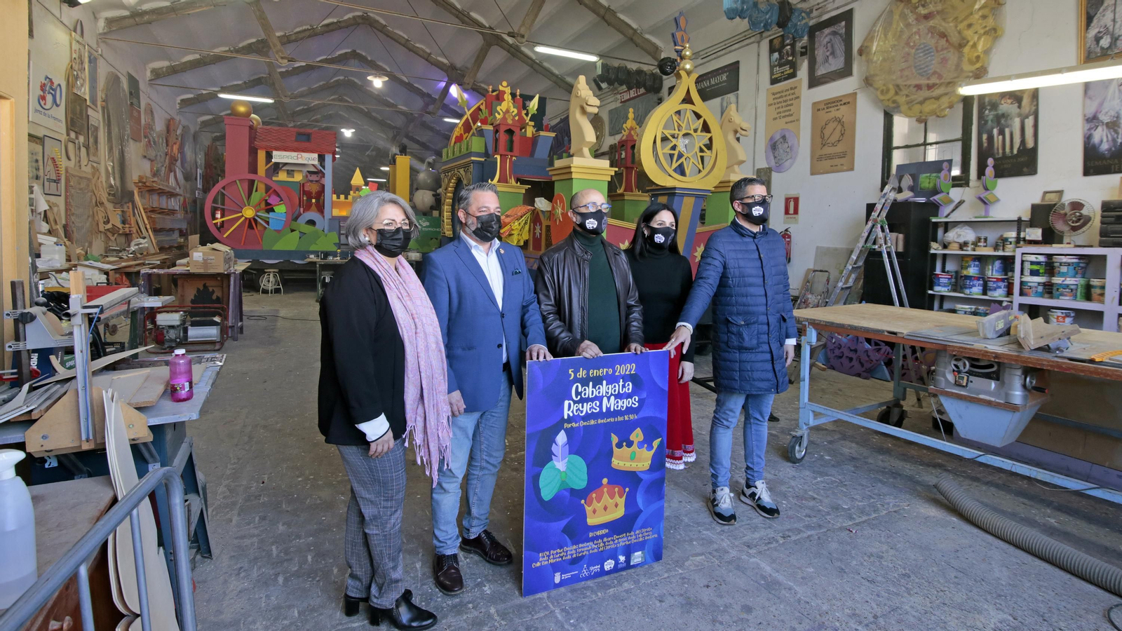 Visita de sus Majestades al taller de fiestas del ayuntamiento de Jerez