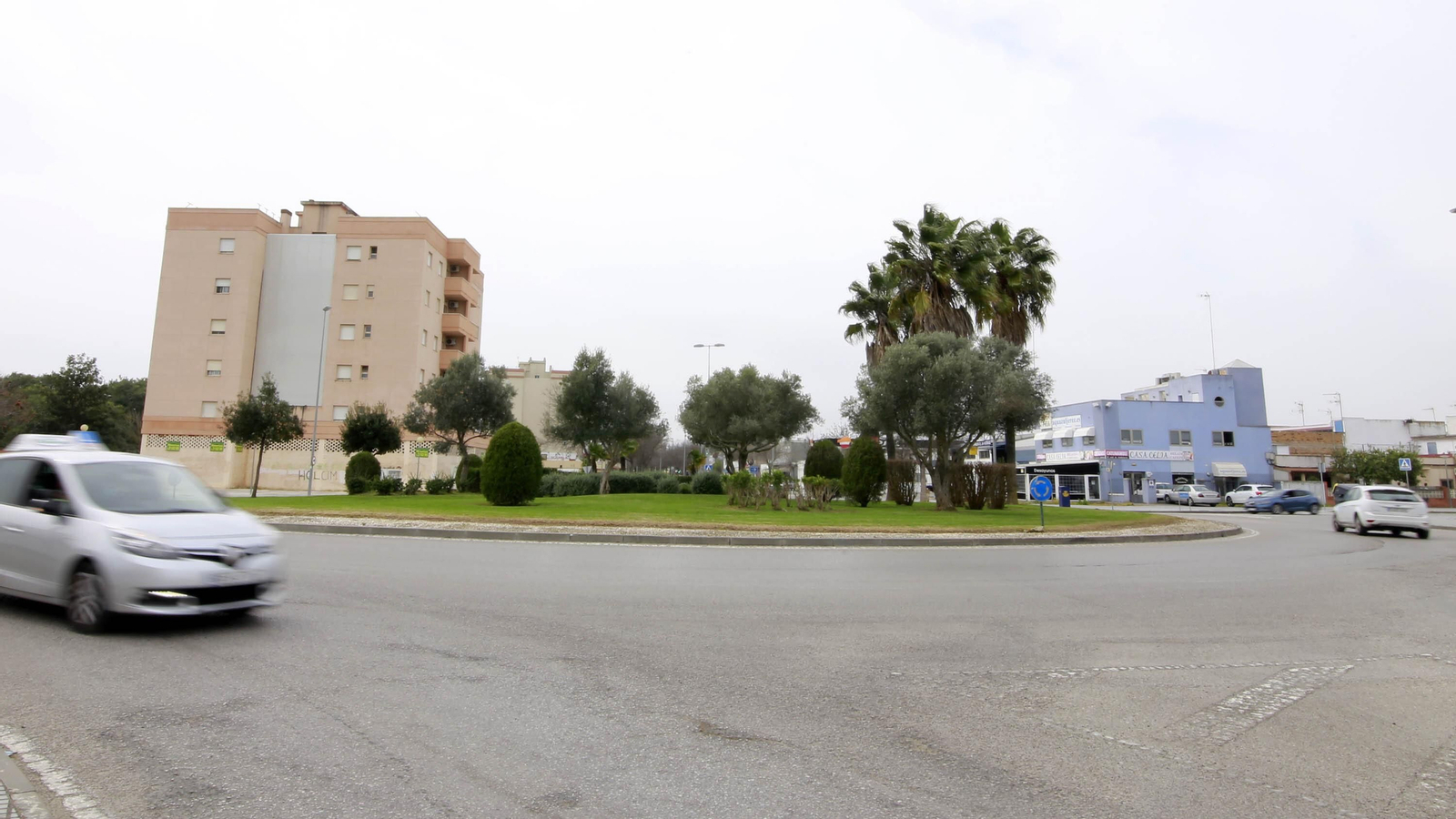 Rotonda en la avenida de Arcos y calle Abiertas de Caulina donde se ubicará el monumento al motero caído.