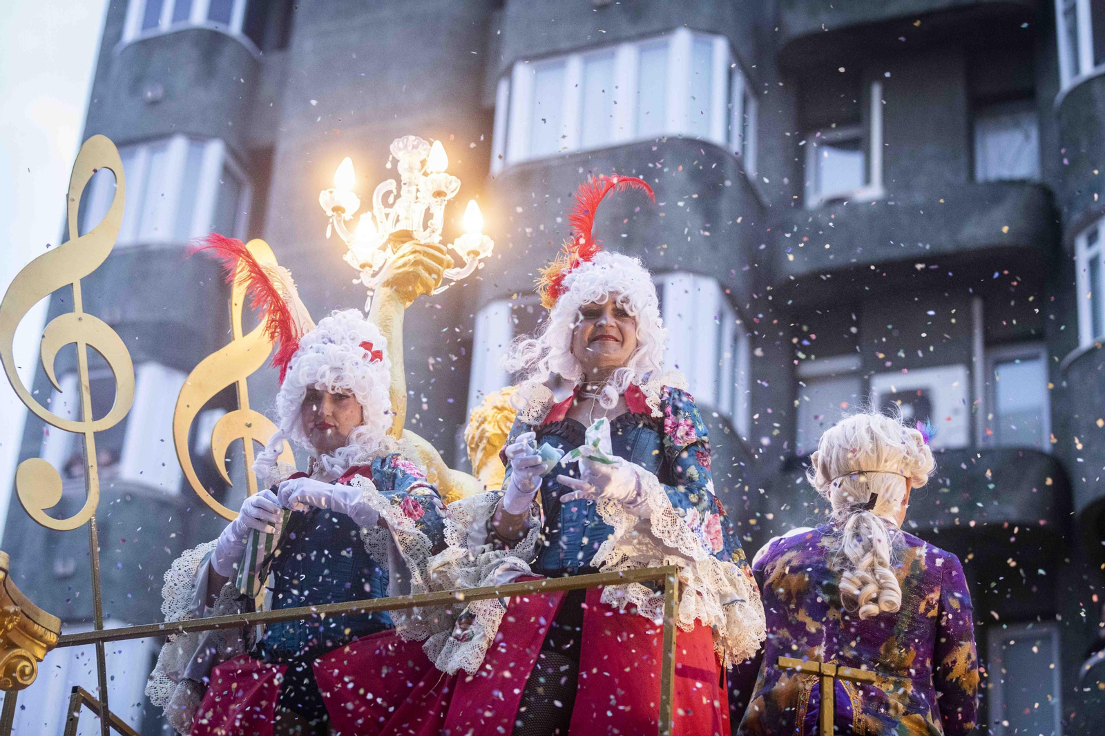 La Cabalgata Magna del Carnaval de Cádiz 2024, en imágenes