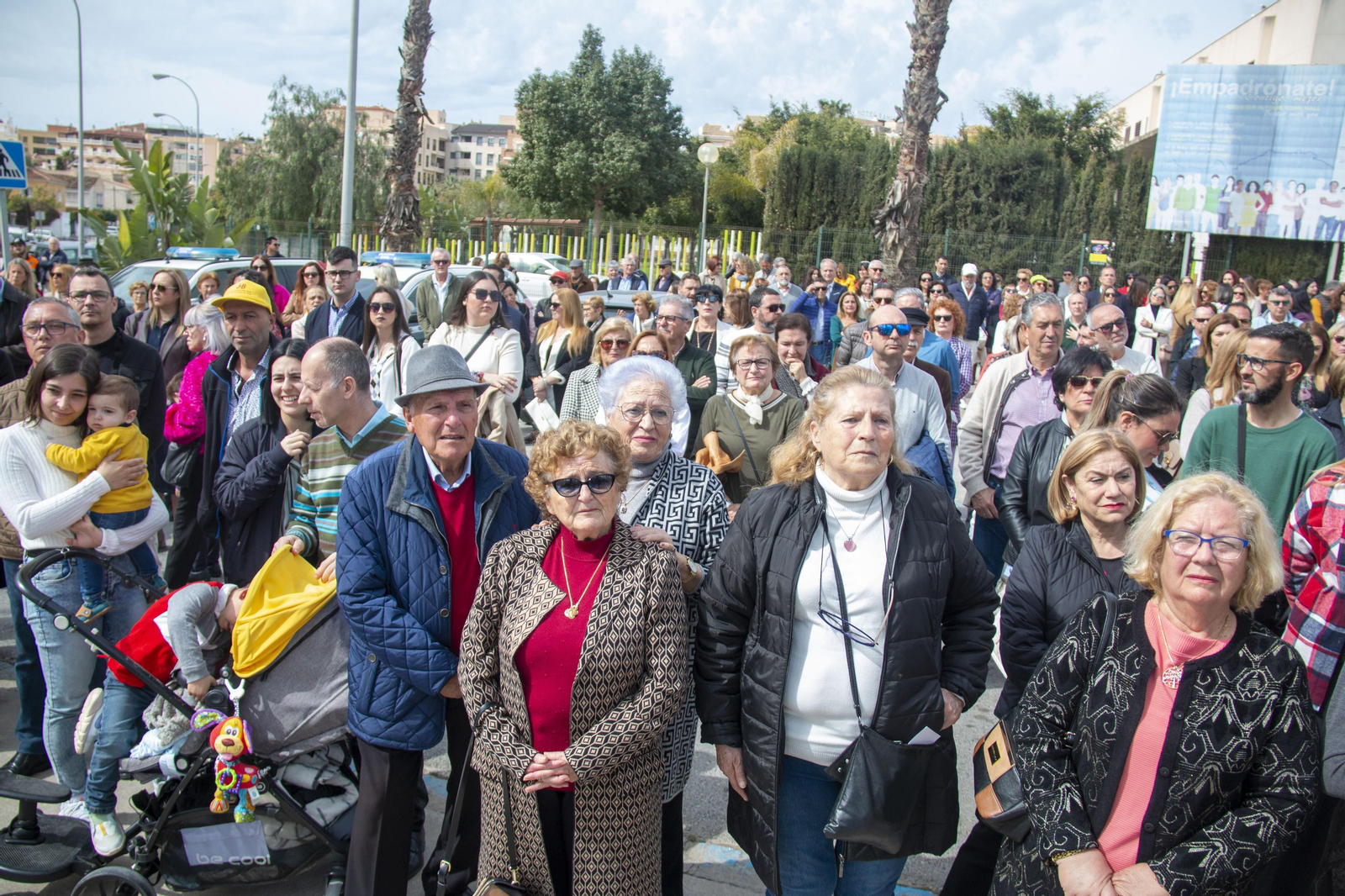 Así ha sido el homenaje de Almuñécar a los colectivos, profesionales y voluntarios en primera línea de la pandemia
