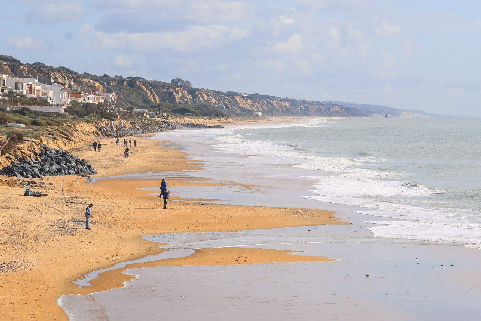 Estado de la playa de Mazagón tras los últimos temporales, en fotografías