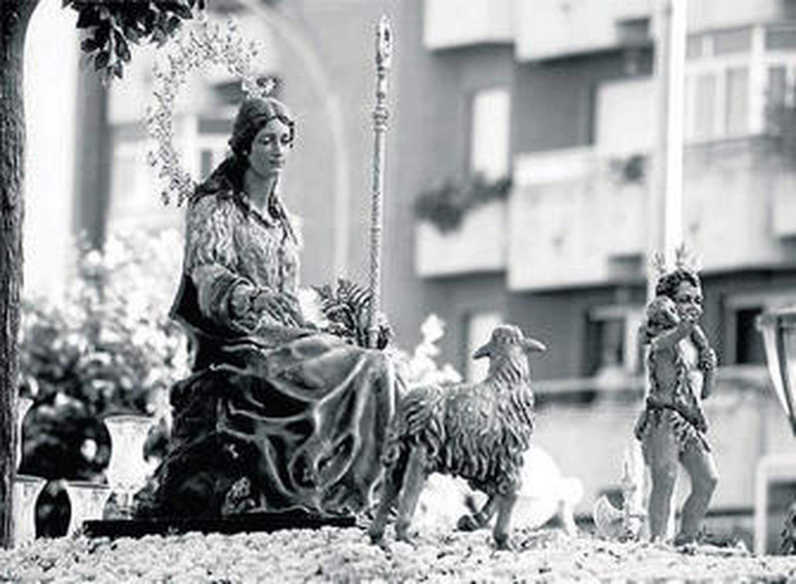 La Madre del Buen Pastor, en una de sus salidas procesionales.