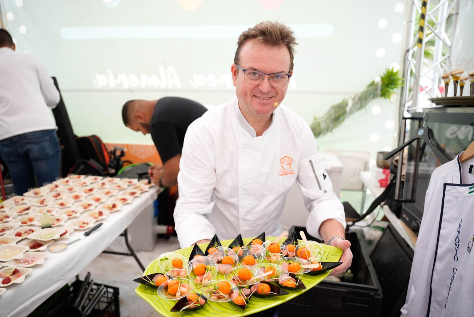 La Cofradía del Tomate y la semifinal del concurso gastronómico de la Feria de Almería, en imágenes