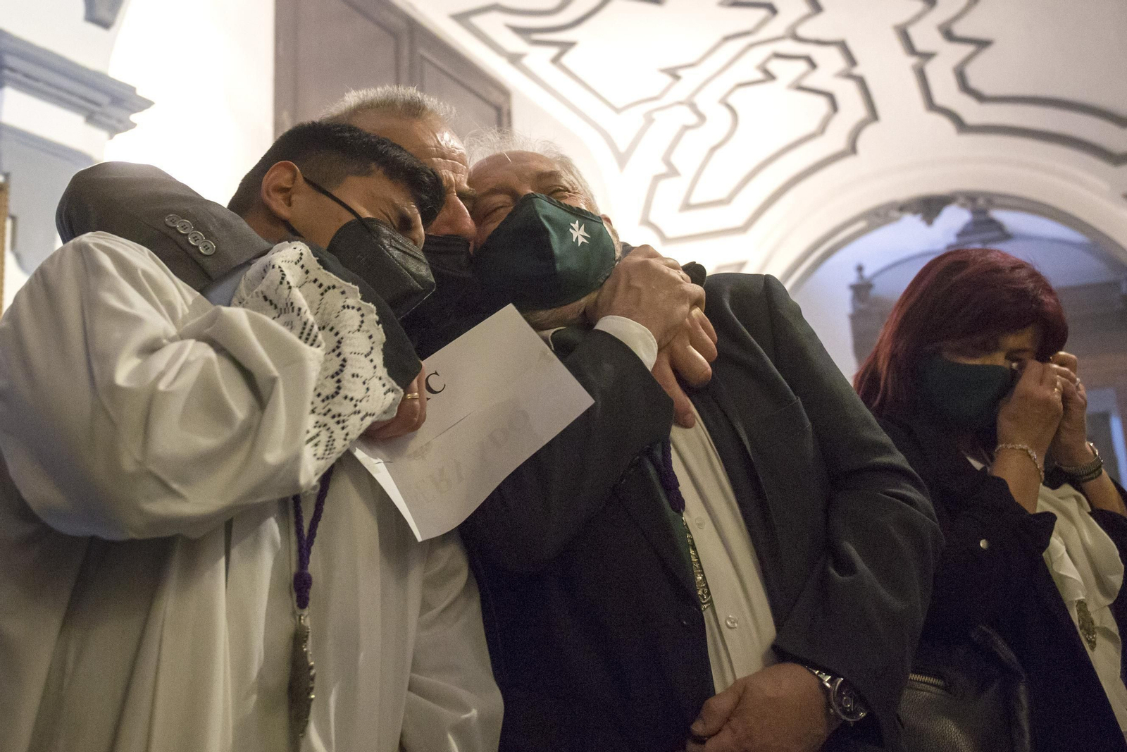 Las fotos del Domingo de Ramos, con largas colas en los templos