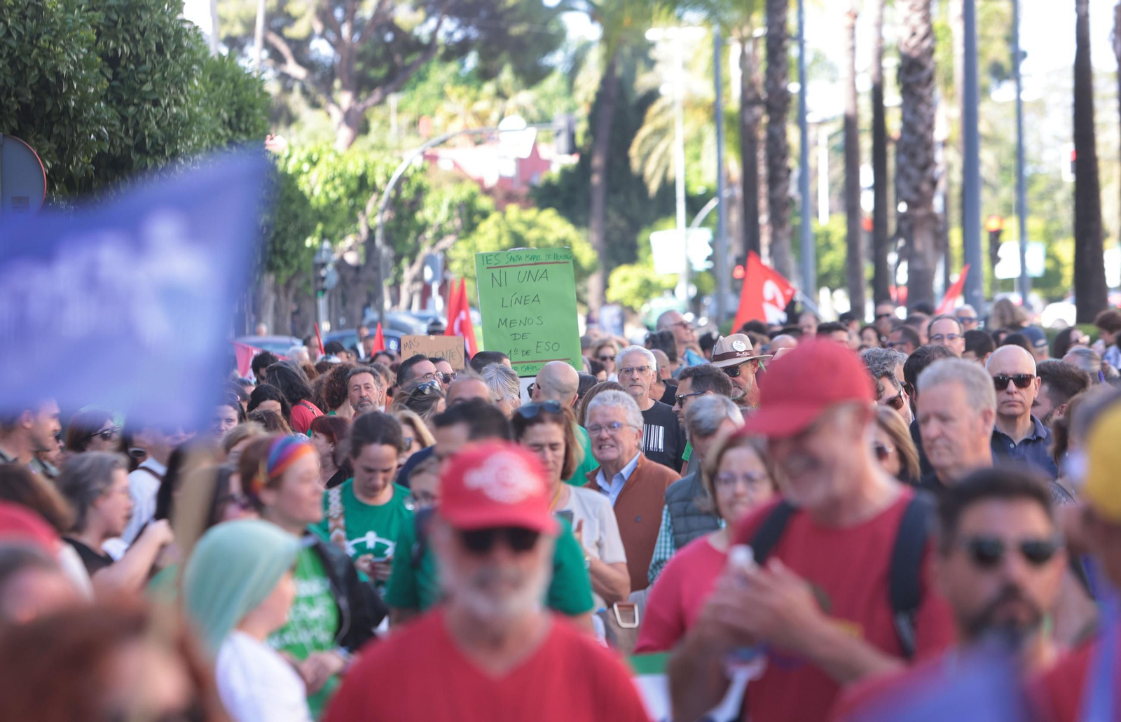 Manifestación por la Escuela Pública por las calle de Jerez