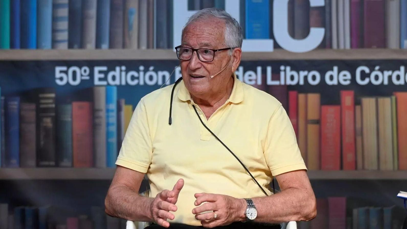 Antonio Torremocha, en la Feria del Libro de Córdoba.