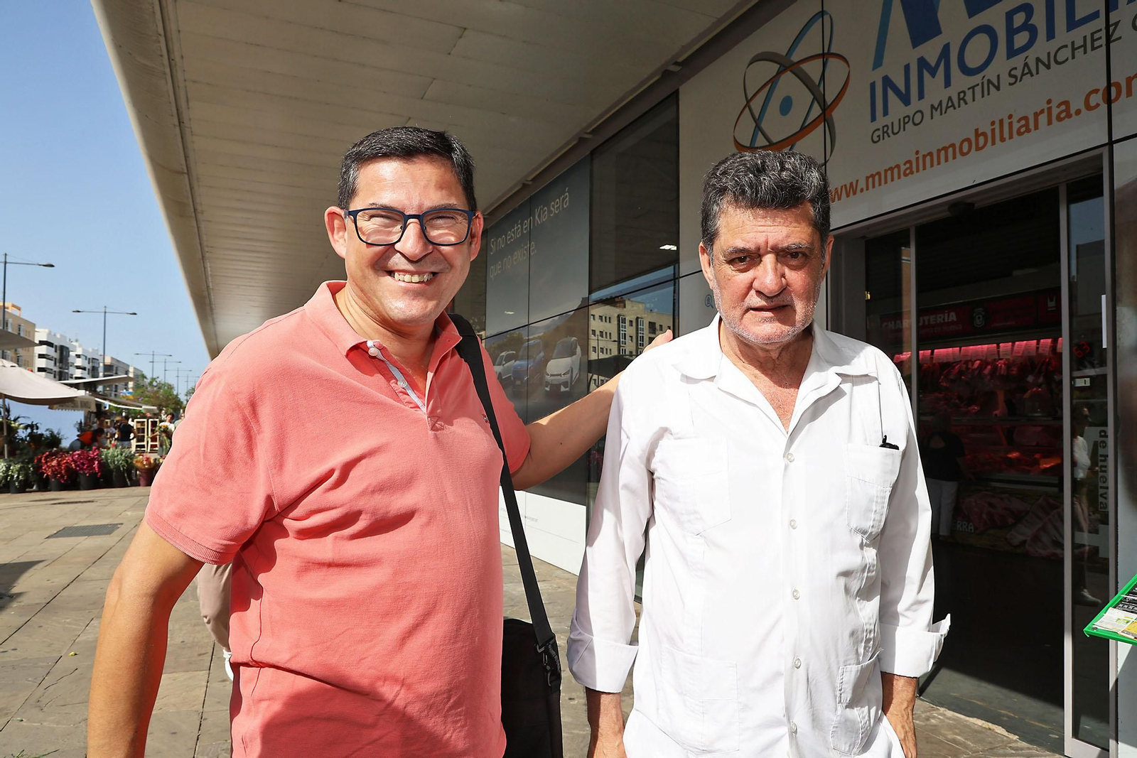 Imágenes de la presentación del libro de  Eduardo J. Sugrañes sobre la evolución de Huelva a través de sus mercados