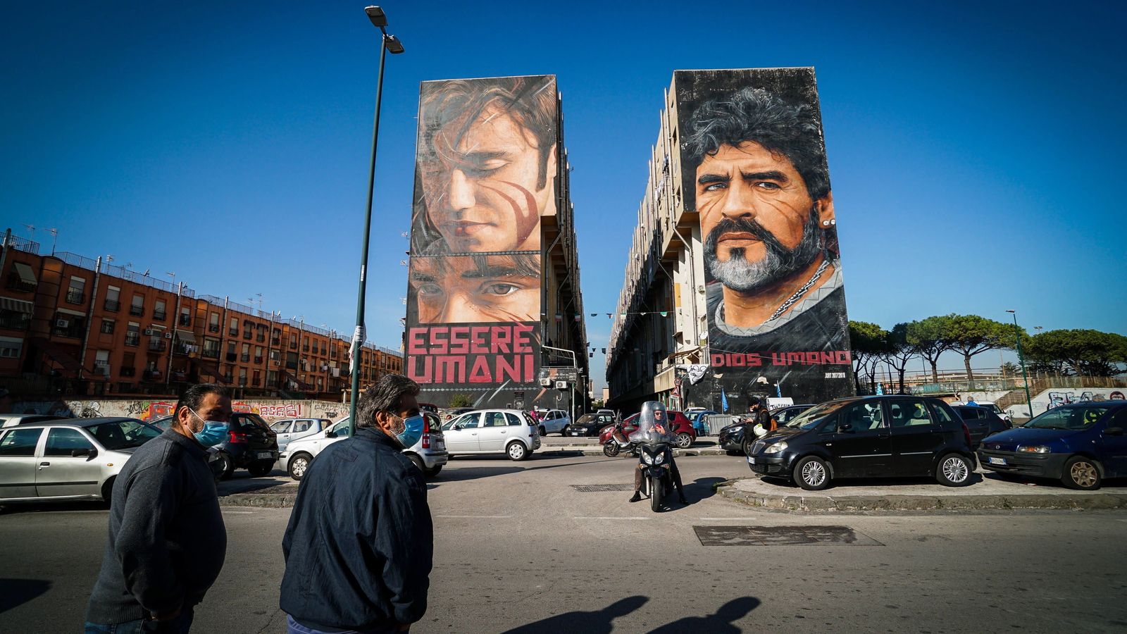 Uno de los murales dedicados a Maradona.